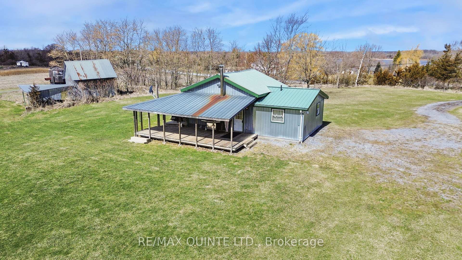 Photo 5 of 2878 County Road 15, Prince Edward County, Sophiasburg Ward — HOMEH