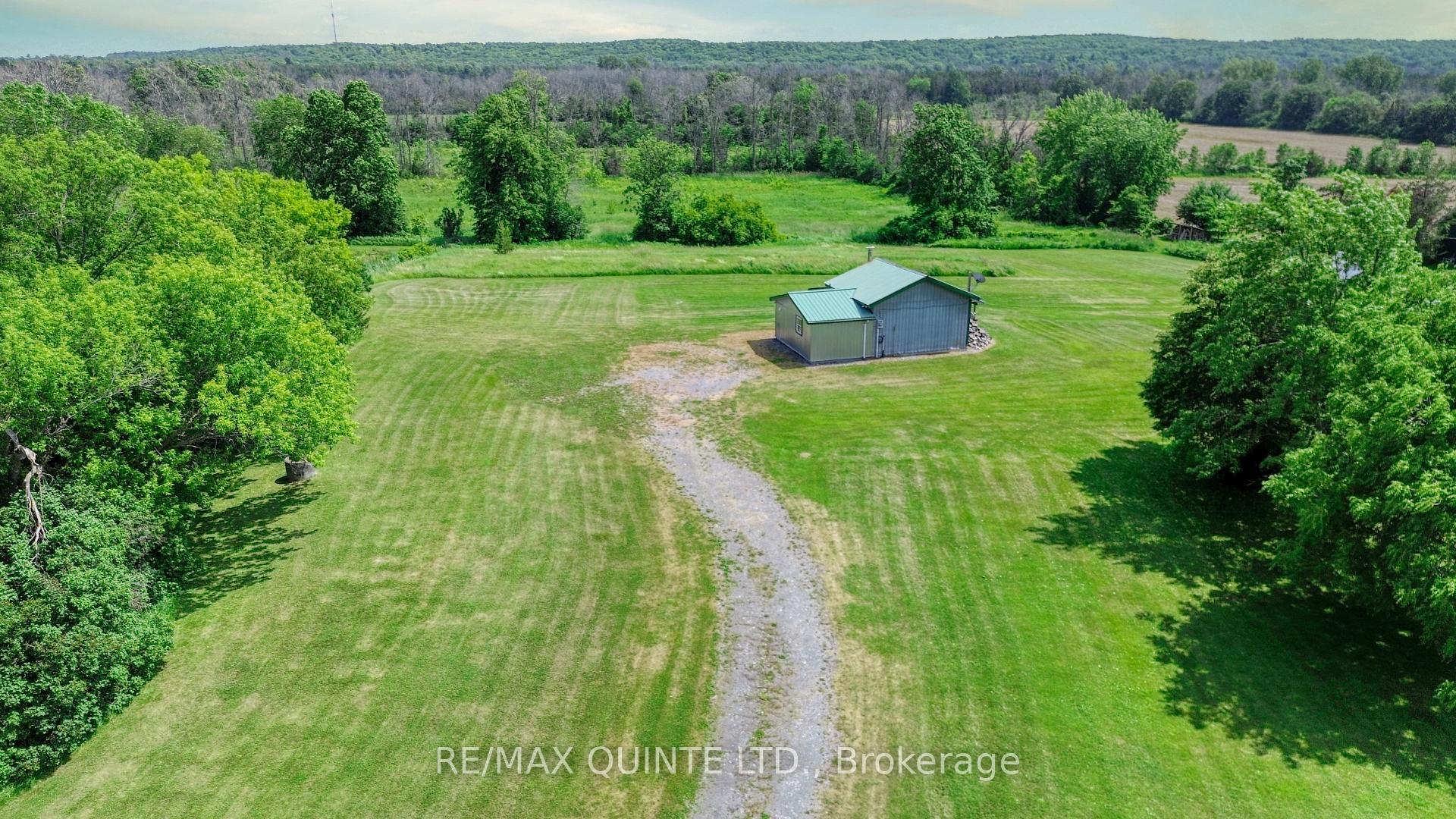 Photo 17 of 2878 County Road 15, Prince Edward County, Sophiasburg Ward — HOMEH