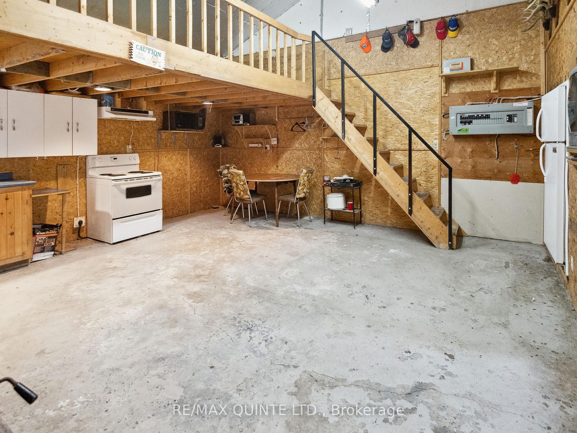 Photo 26 of 2878 County Road 15, Prince Edward County, Sophiasburg Ward — HOMEH