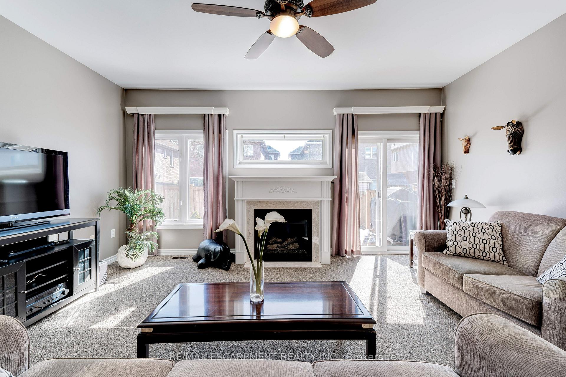 Photo 11 of 216 Cathcart Crescent, Milton, Willmott — HOMEH