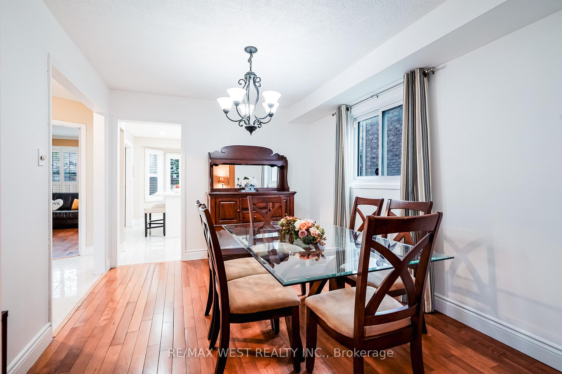 Photo 8 of 760 Aspen Road, Pickering, Amberlea — HOMEH