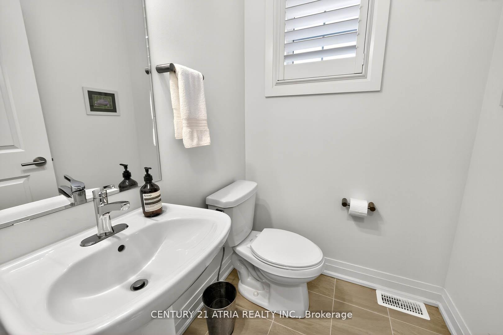 Photo 16 of 2888 Foxden Square, Pickering, Rural Pickering — HOMEH