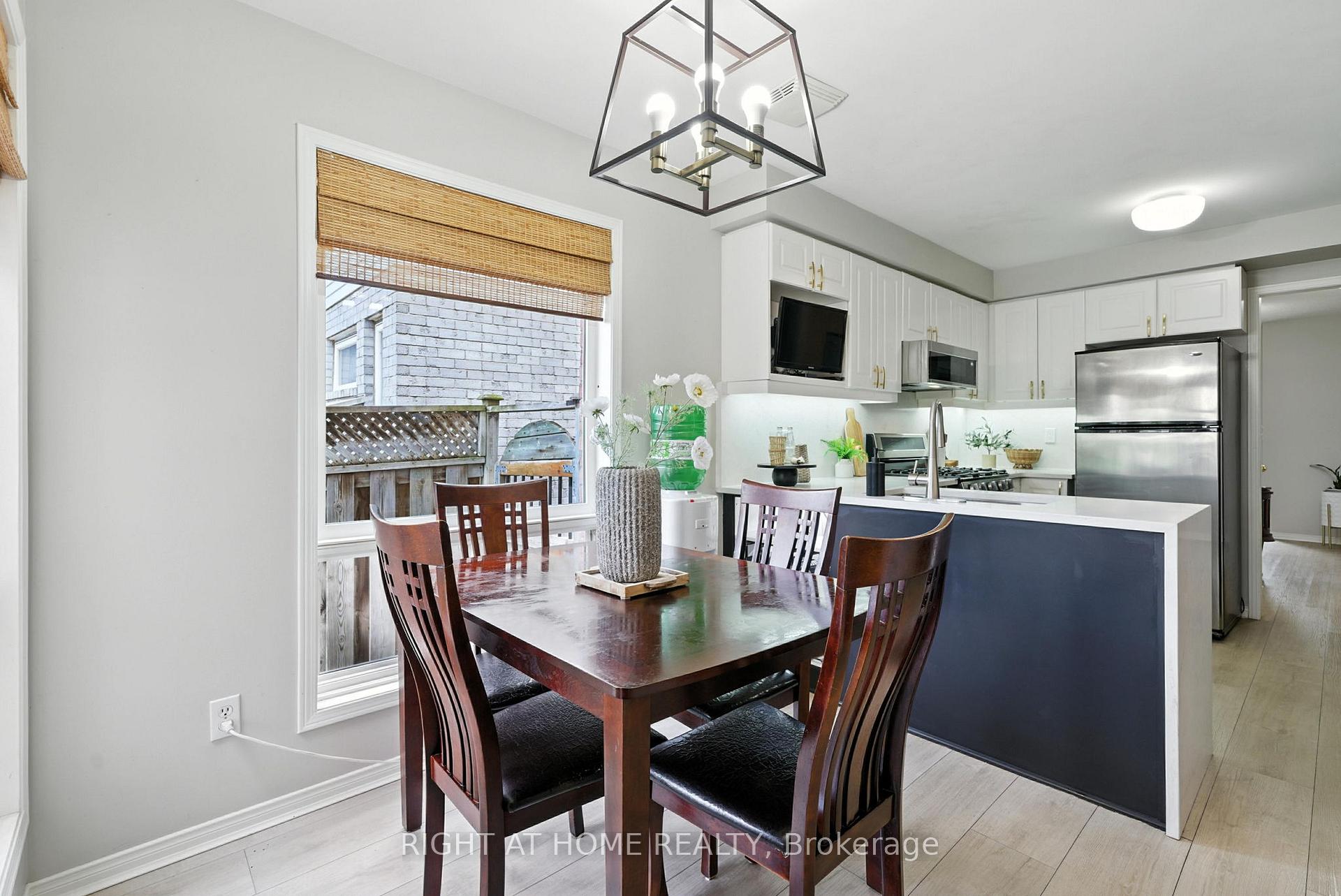 Photo 15 of 524 Hartgrove Lane, Oshawa, Eastdale — HOMEH