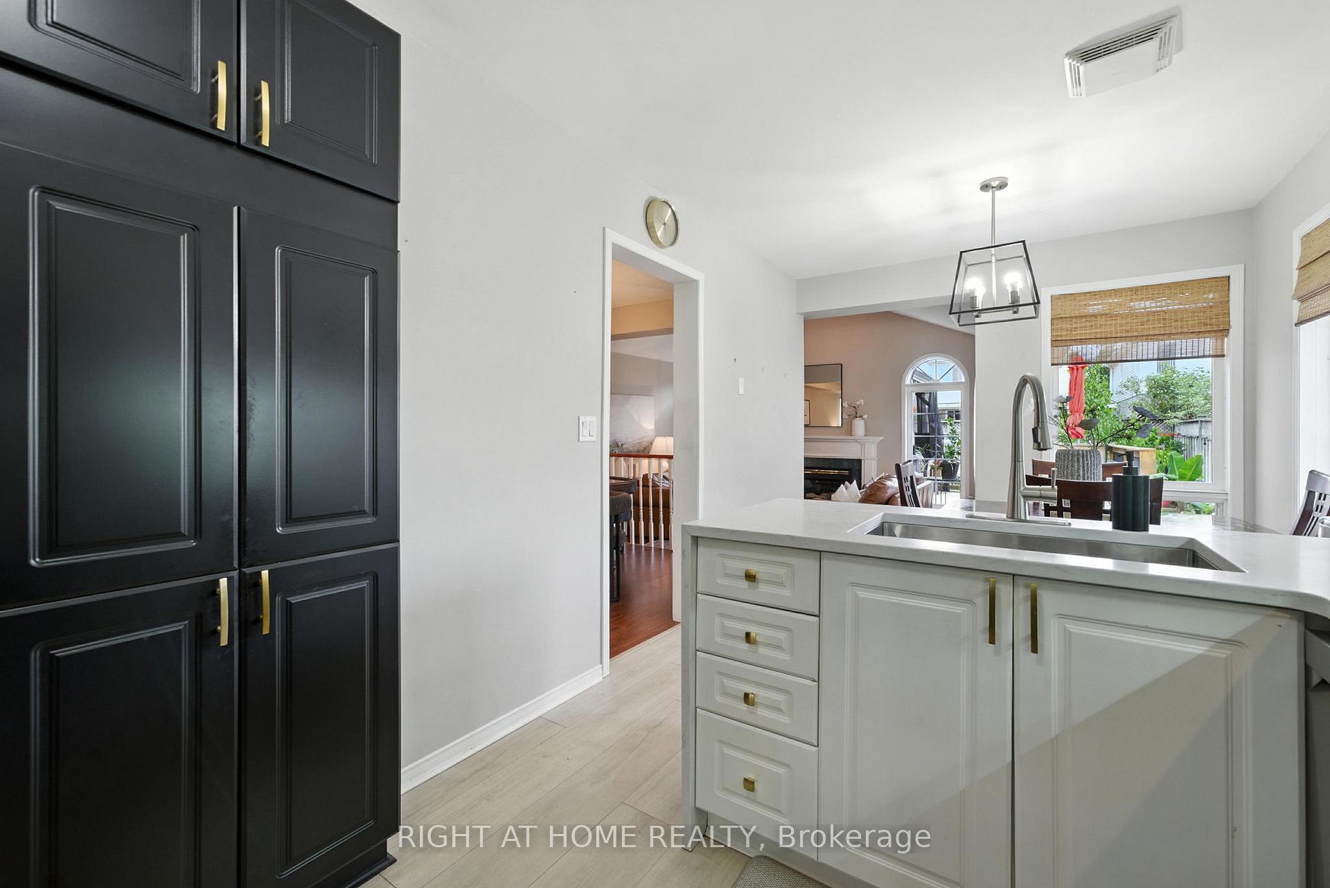 Photo 20 of 524 Hartgrove Lane, Oshawa, Eastdale — HOMEH