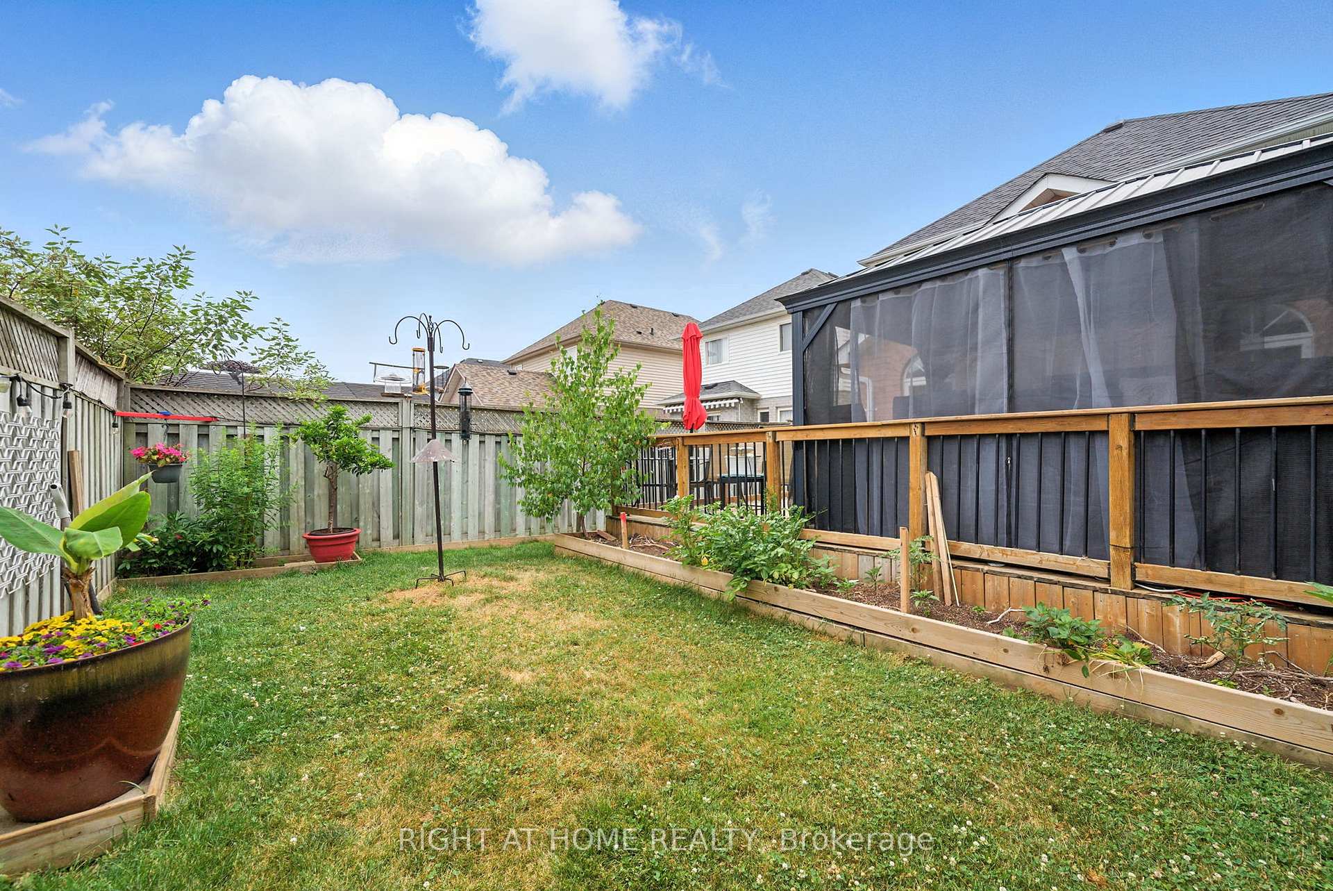 Photo 39 of 524 Hartgrove Lane, Oshawa, Eastdale — HOMEH