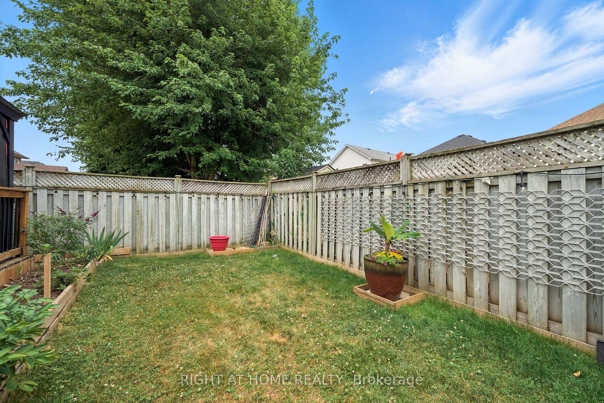 Photo 40 of 524 Hartgrove Lane, Oshawa, Eastdale — HOMEH