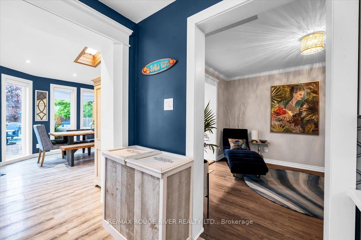 Photo 11 of 716 Stonepath Circle, Pickering, Amberlea — HOMEH