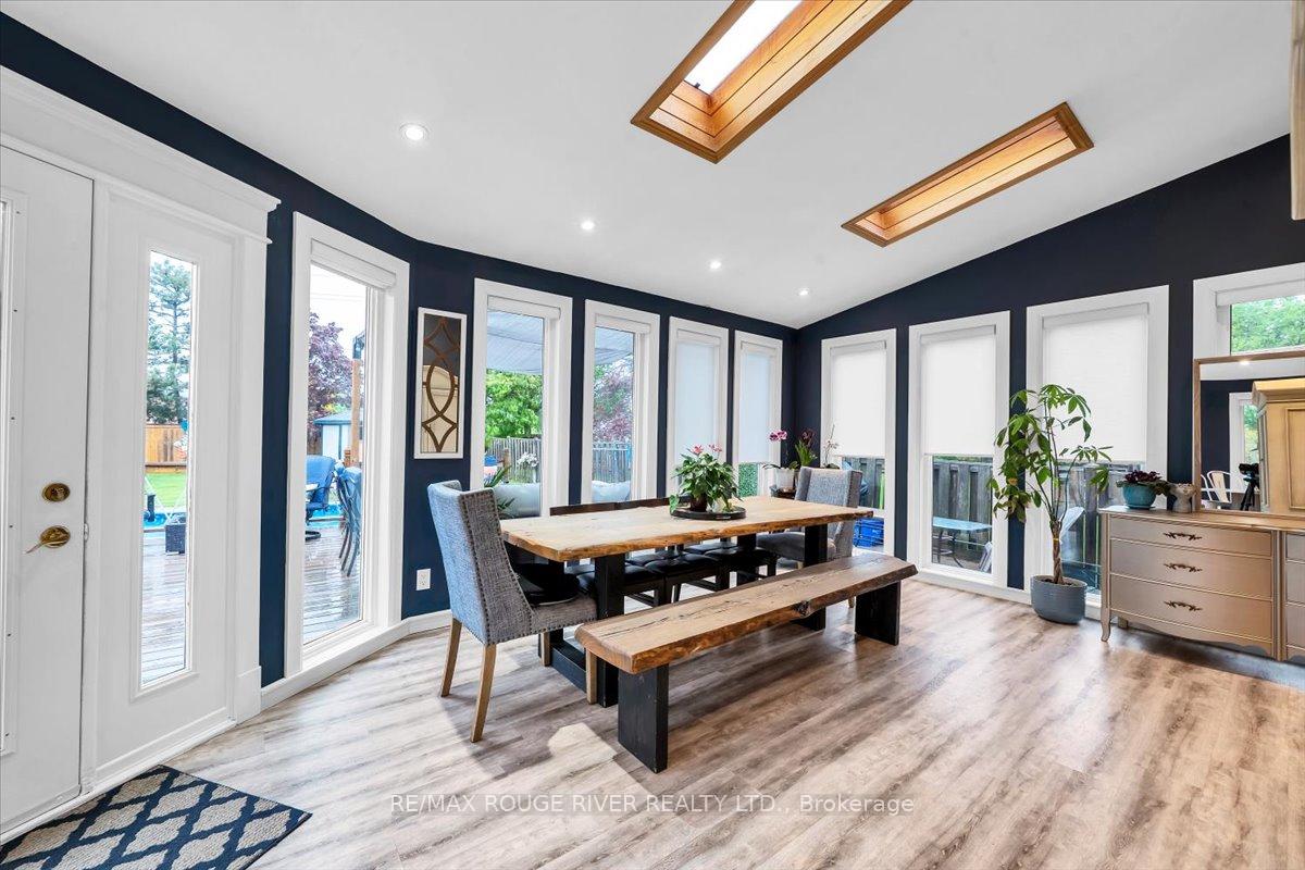 Photo 17 of 716 Stonepath Circle, Pickering, Amberlea — HOMEH