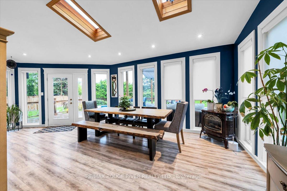 Photo 18 of 716 Stonepath Circle, Pickering, Amberlea — HOMEH