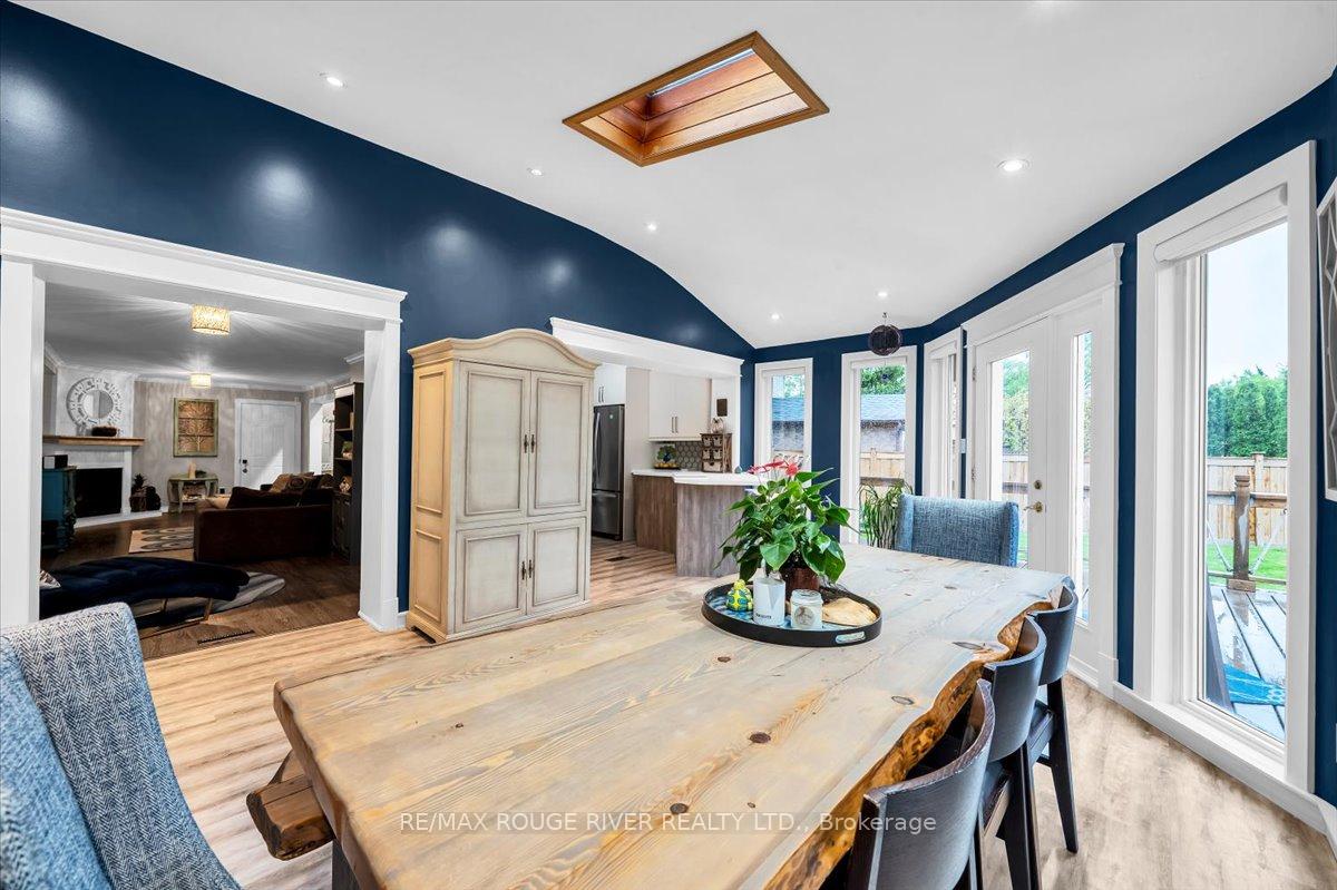 Photo 19 of 716 Stonepath Circle, Pickering, Amberlea — HOMEH