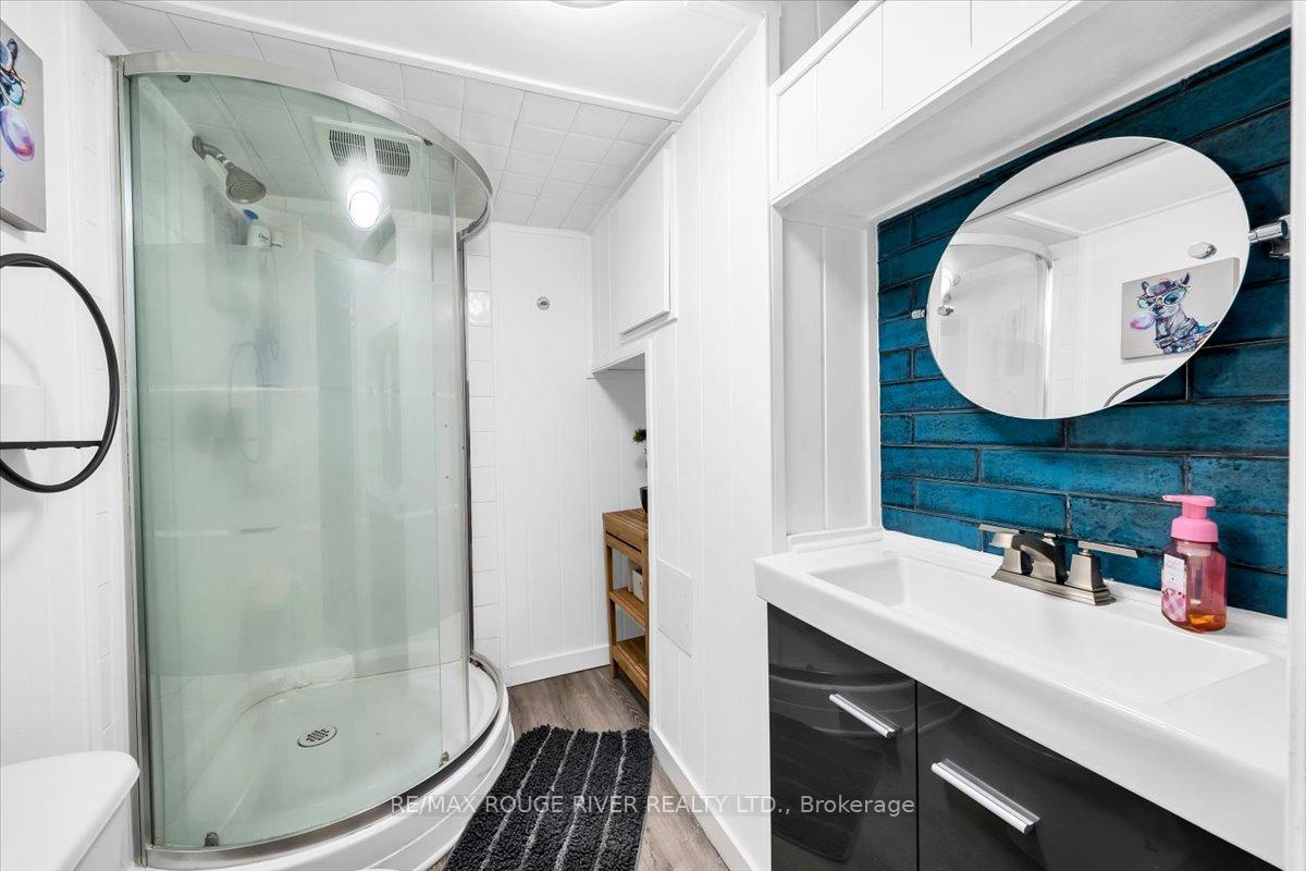 Photo 30 of 716 Stonepath Circle, Pickering, Amberlea — HOMEH