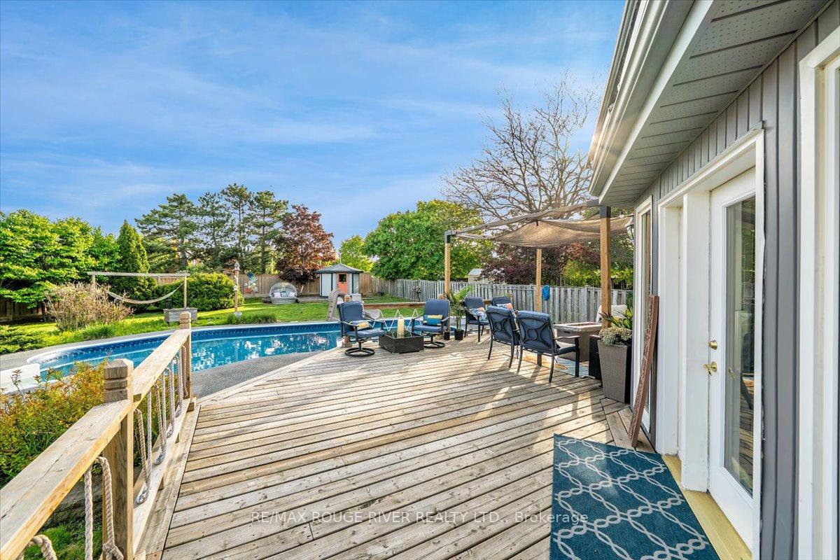 Photo 37 of 716 Stonepath Circle, Pickering, Amberlea — HOMEH
