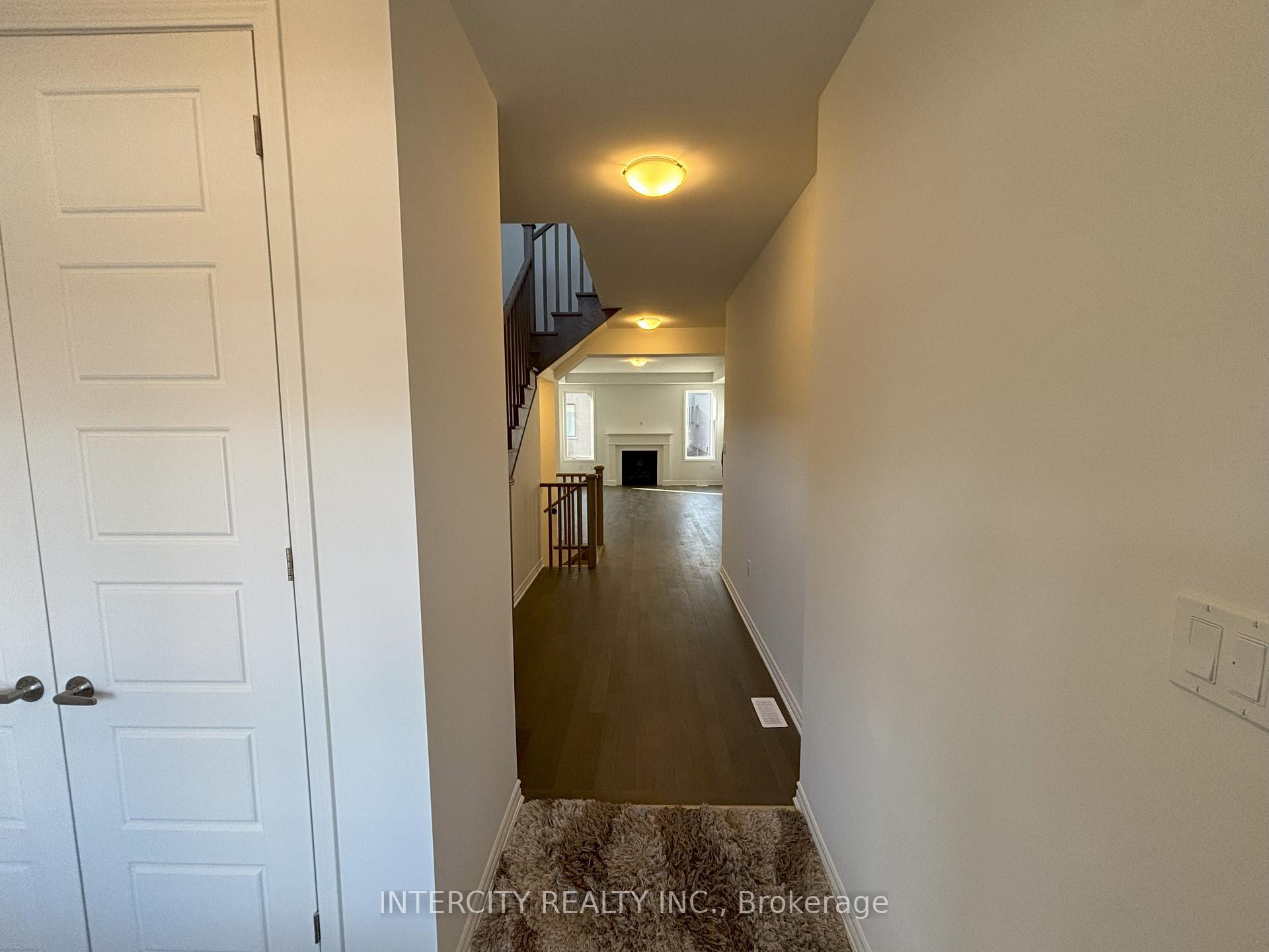 Photo 2 of 265 Marigold Court, Milton, Walker — HOMEH