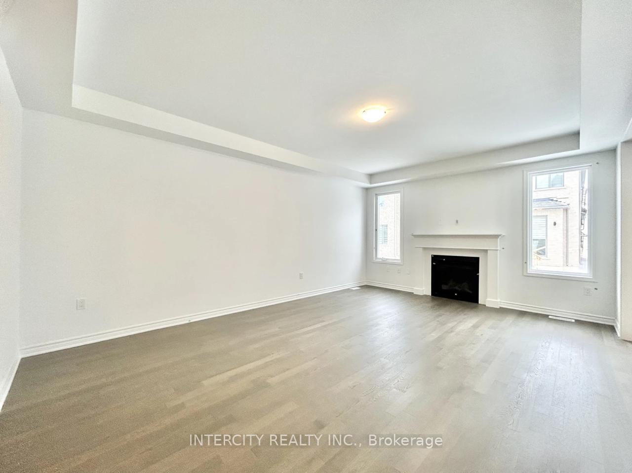 Photo 3 of 265 Marigold Court, Milton, Walker — HOMEH