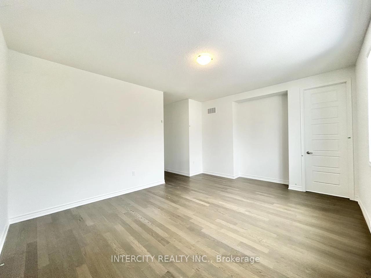 Photo 24 of 265 Marigold Court, Milton, Walker — HOMEH