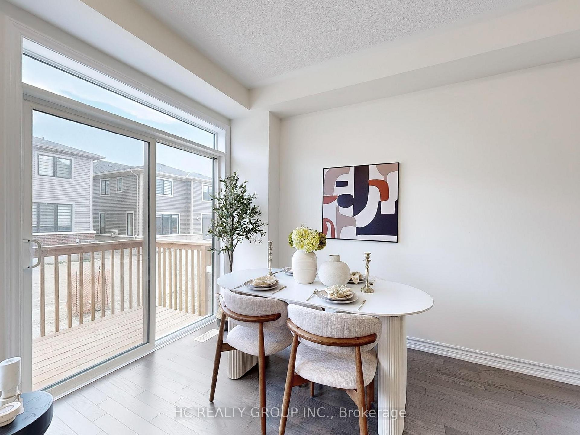 Photo 5 of 675 Ribstone Court, Oshawa, Pinecrest — HOMEH