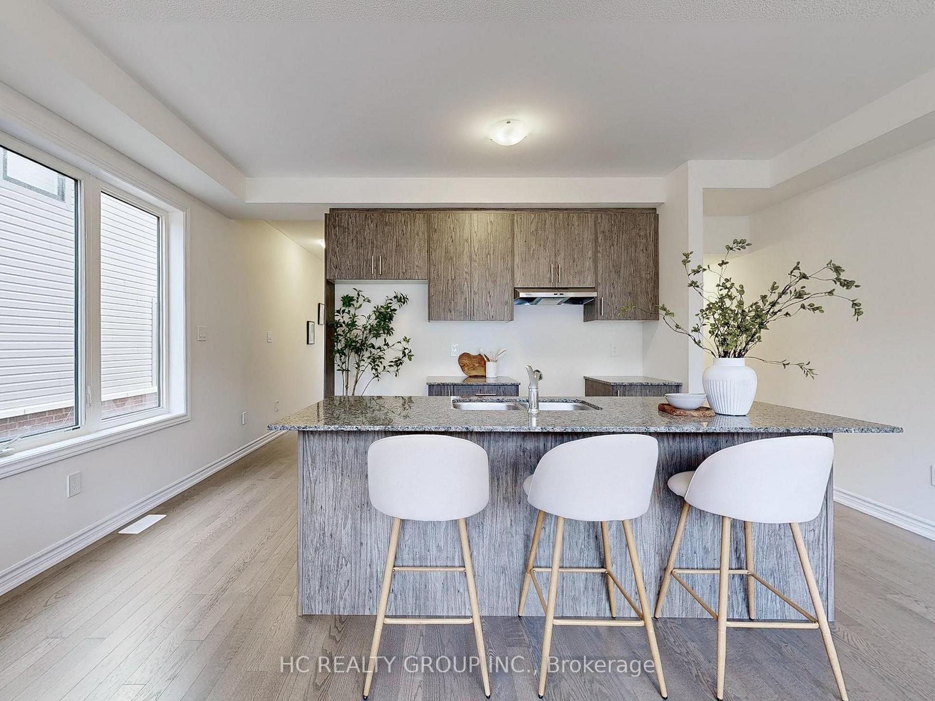 Photo 9 of 675 Ribstone Court, Oshawa, Pinecrest — HOMEH
