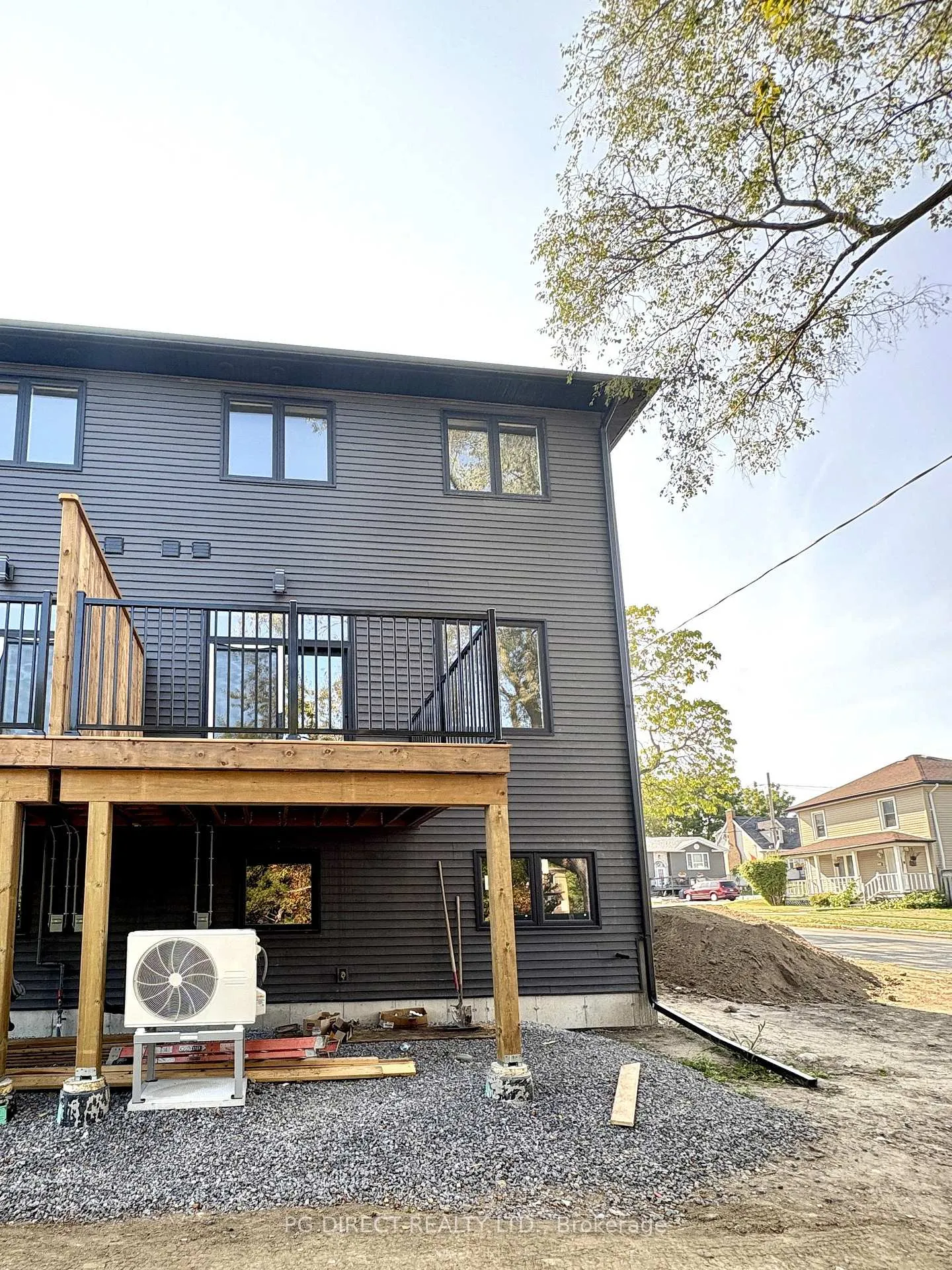 Photo 3 of 89 Maclellan Avenue, Quinte West, Trenton Ward — HOMEH