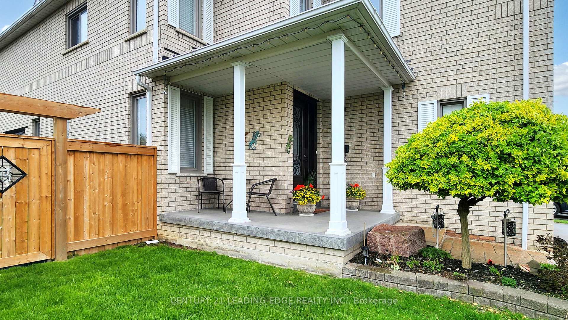 Photo 3 of 1915 Wildflower Drive, Pickering, Amberlea — HOMEH