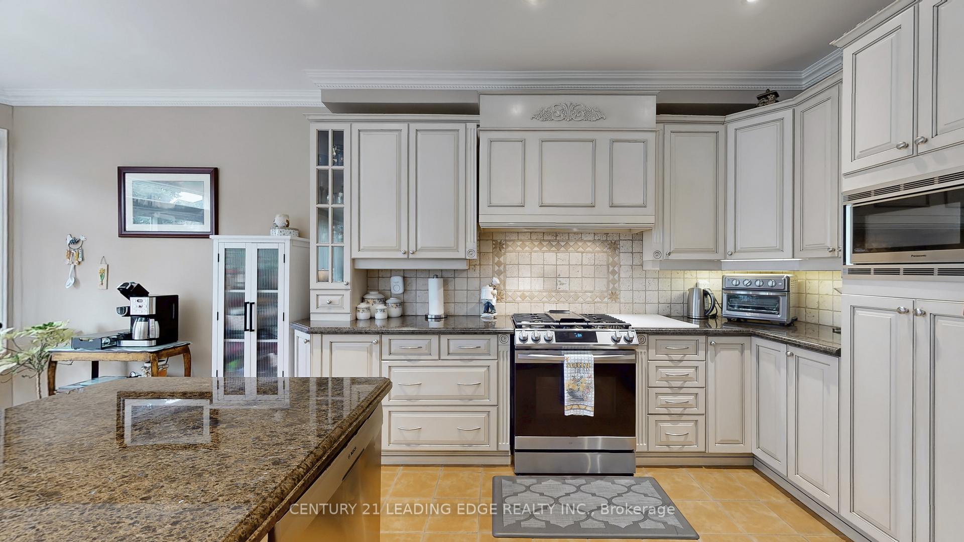 Photo 13 of 1915 Wildflower Drive, Pickering, Amberlea — HOMEH