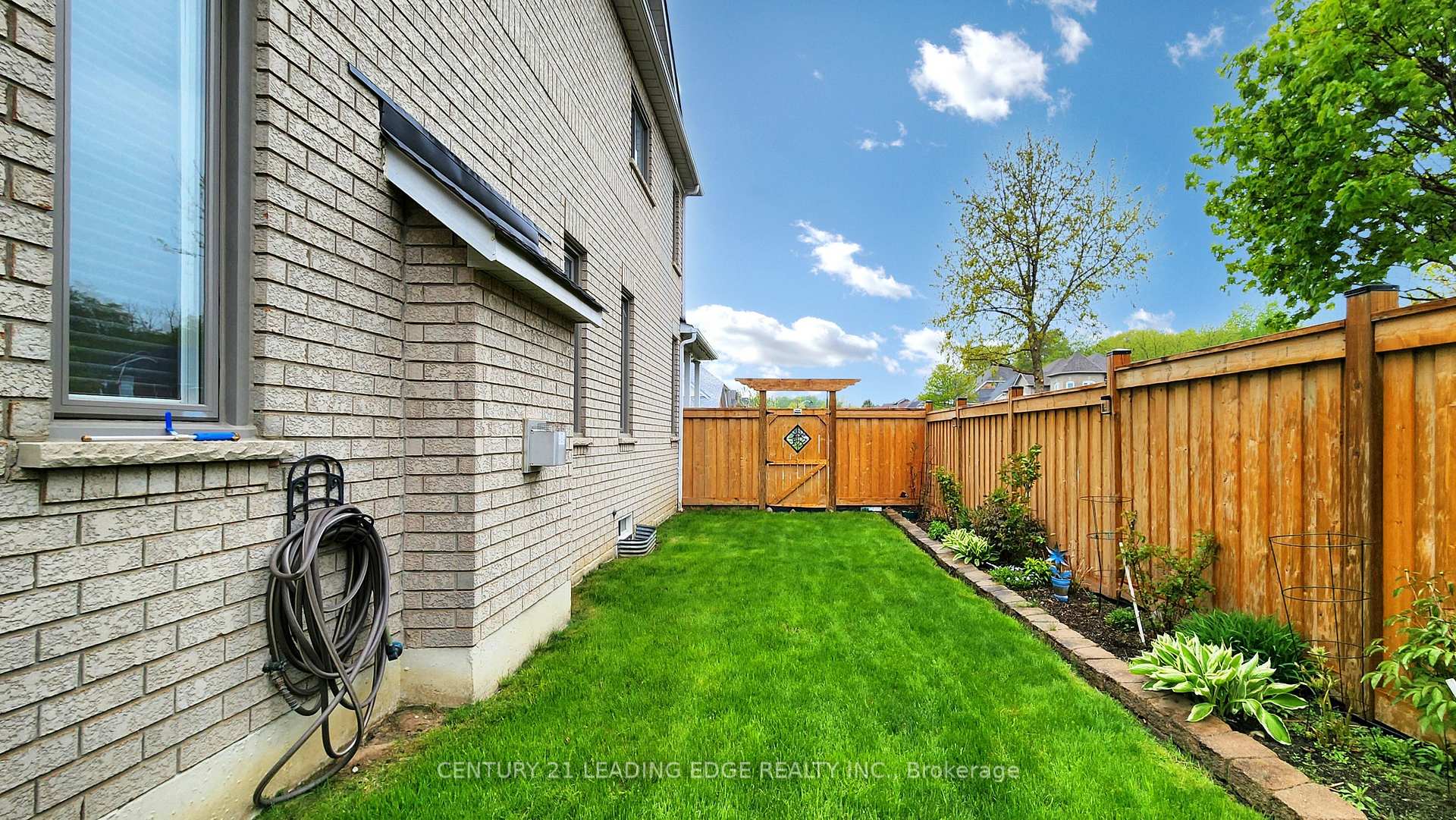Photo 40 of 1915 Wildflower Drive, Pickering, Amberlea — HOMEH