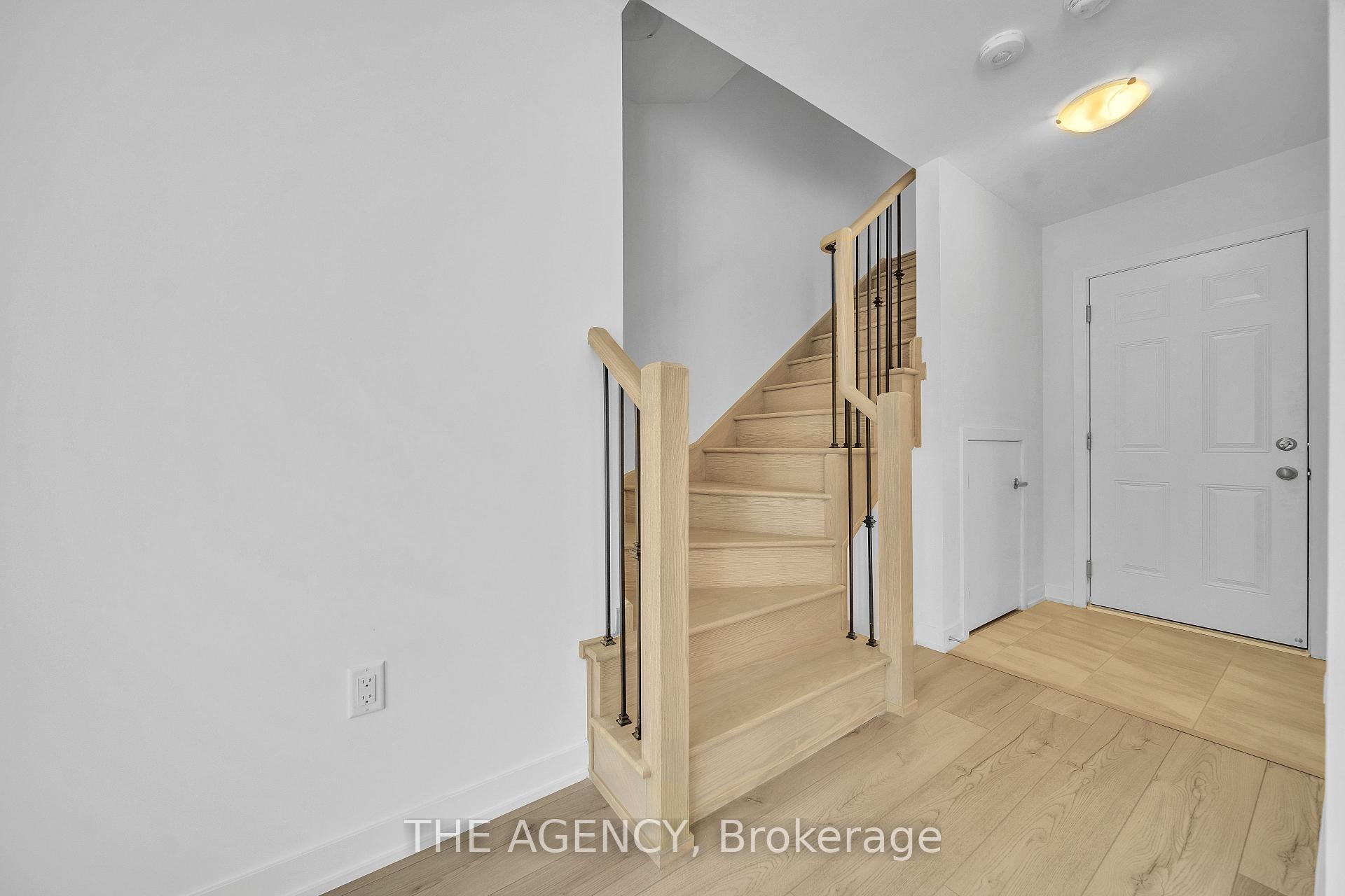 Photo 6 of Unit 1201, 1695 Dersan Street, Pickering, Duffin Heights — HOMEH