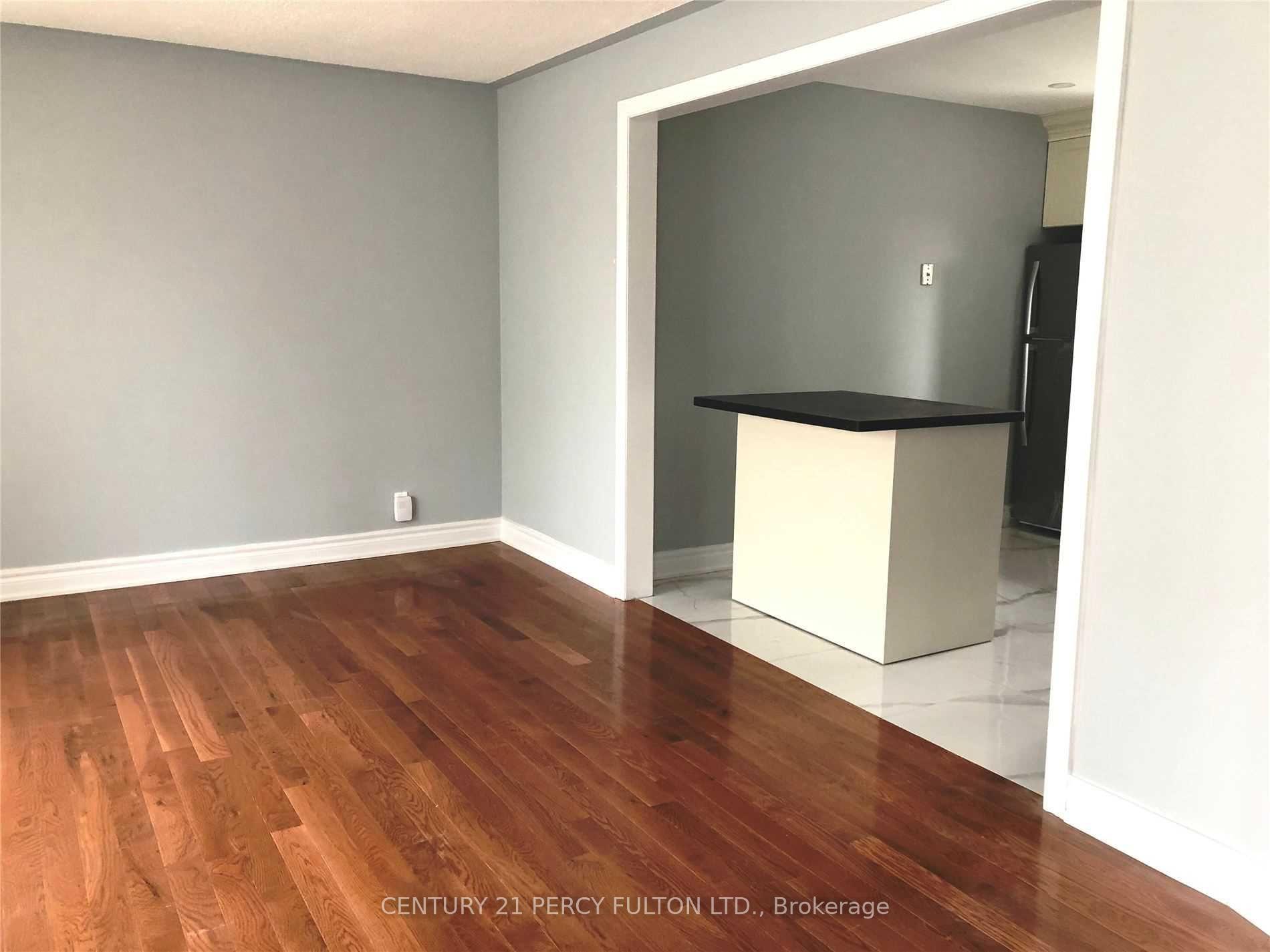 Photo 2 of 246 Baldwin Street, Oshawa, Donevan — HOMEH