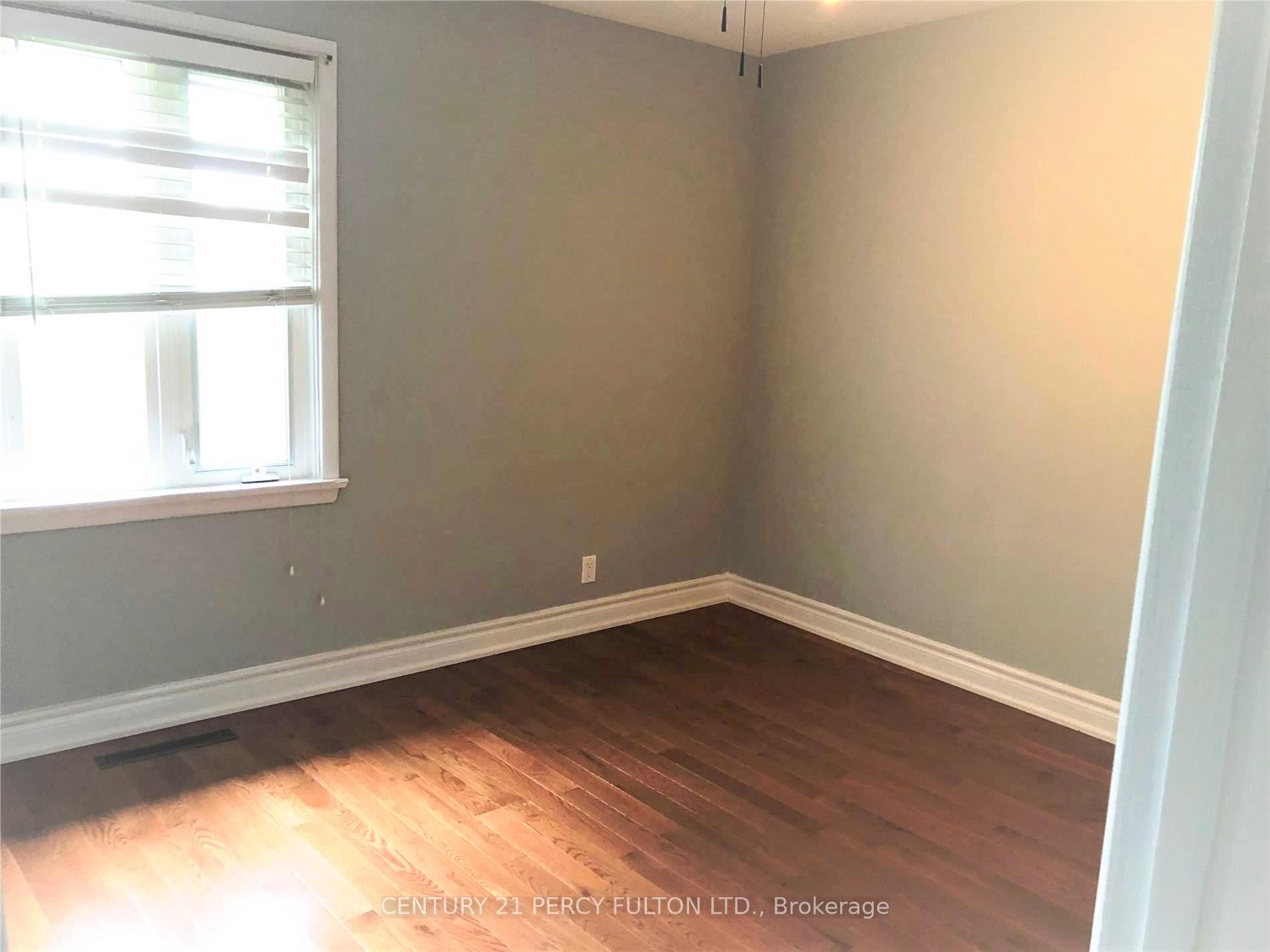 Photo 5 of 246 Baldwin Street, Oshawa, Donevan — HOMEH