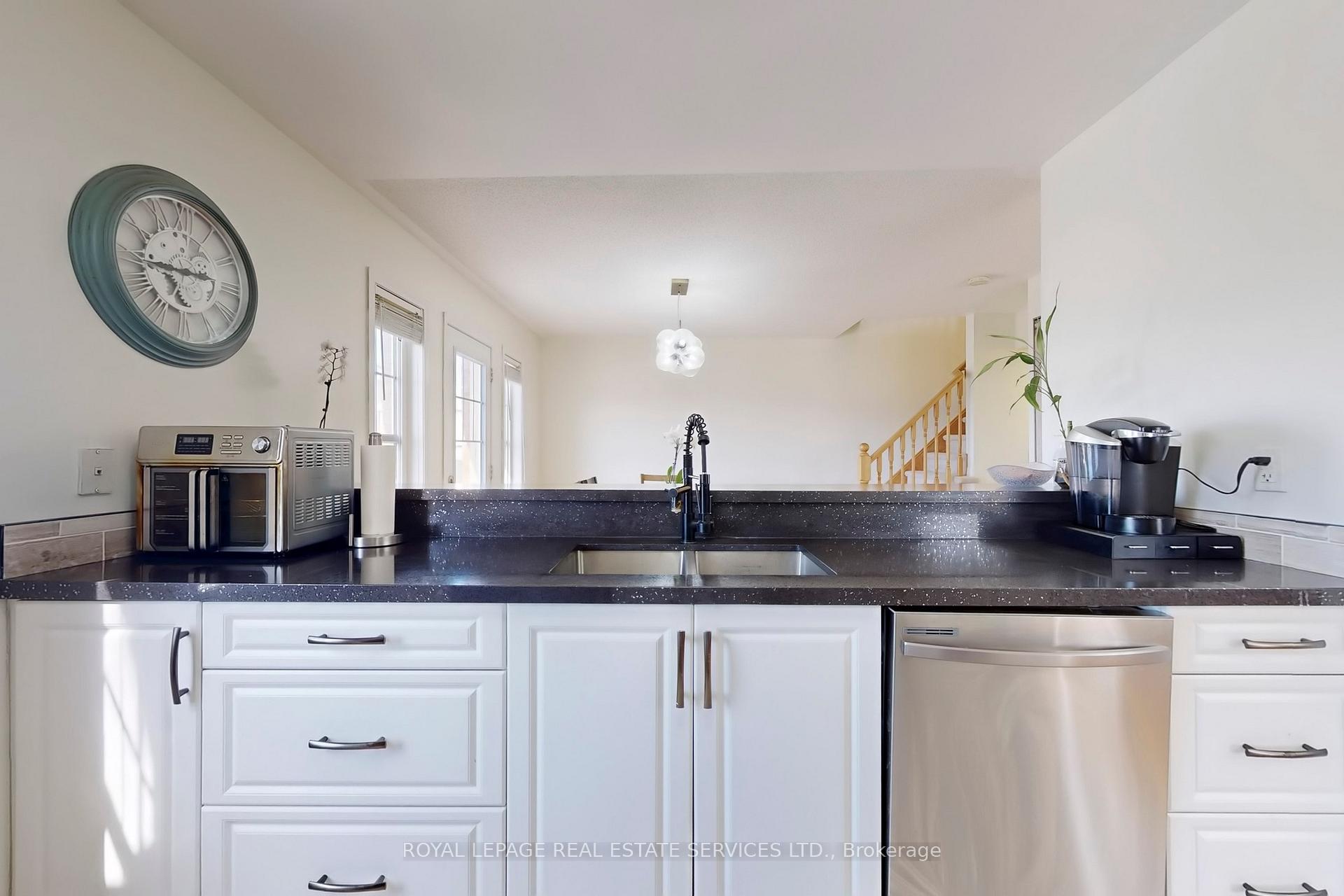 Photo 19 of 871 Jempson Path, Milton, Harrison — HOMEH