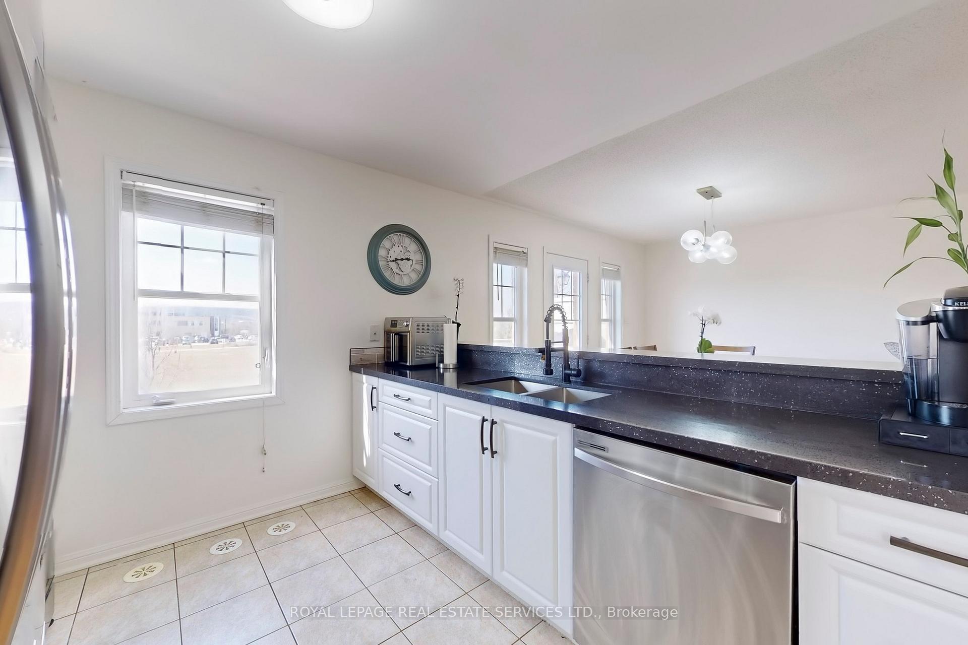 Photo 20 of 871 Jempson Path, Milton, Harrison — HOMEH
