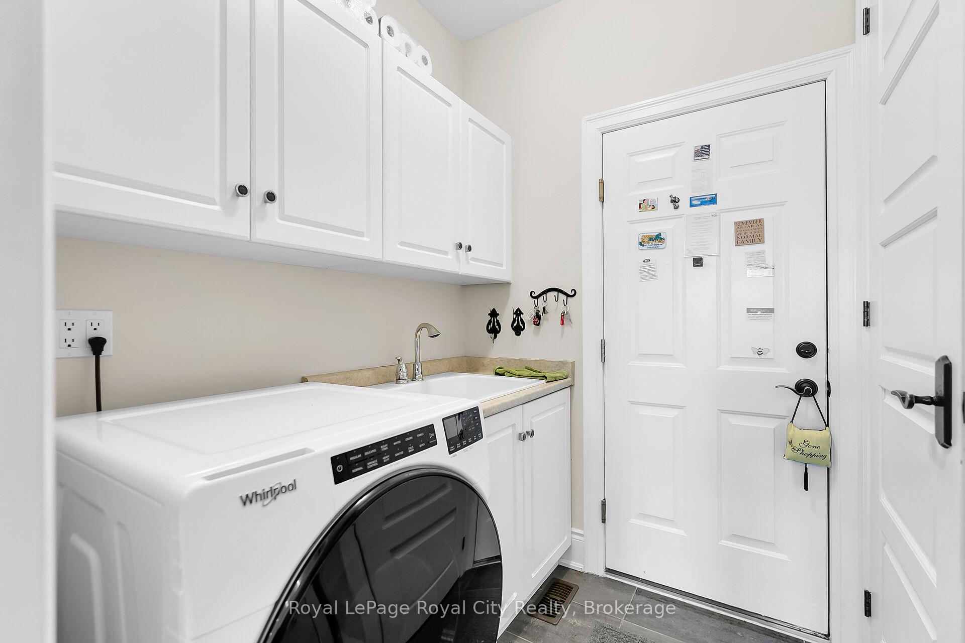 Photo 13 of 54 Aberfoyle Mill Crescent, Puslinch, Aberfoyle — HOMEH