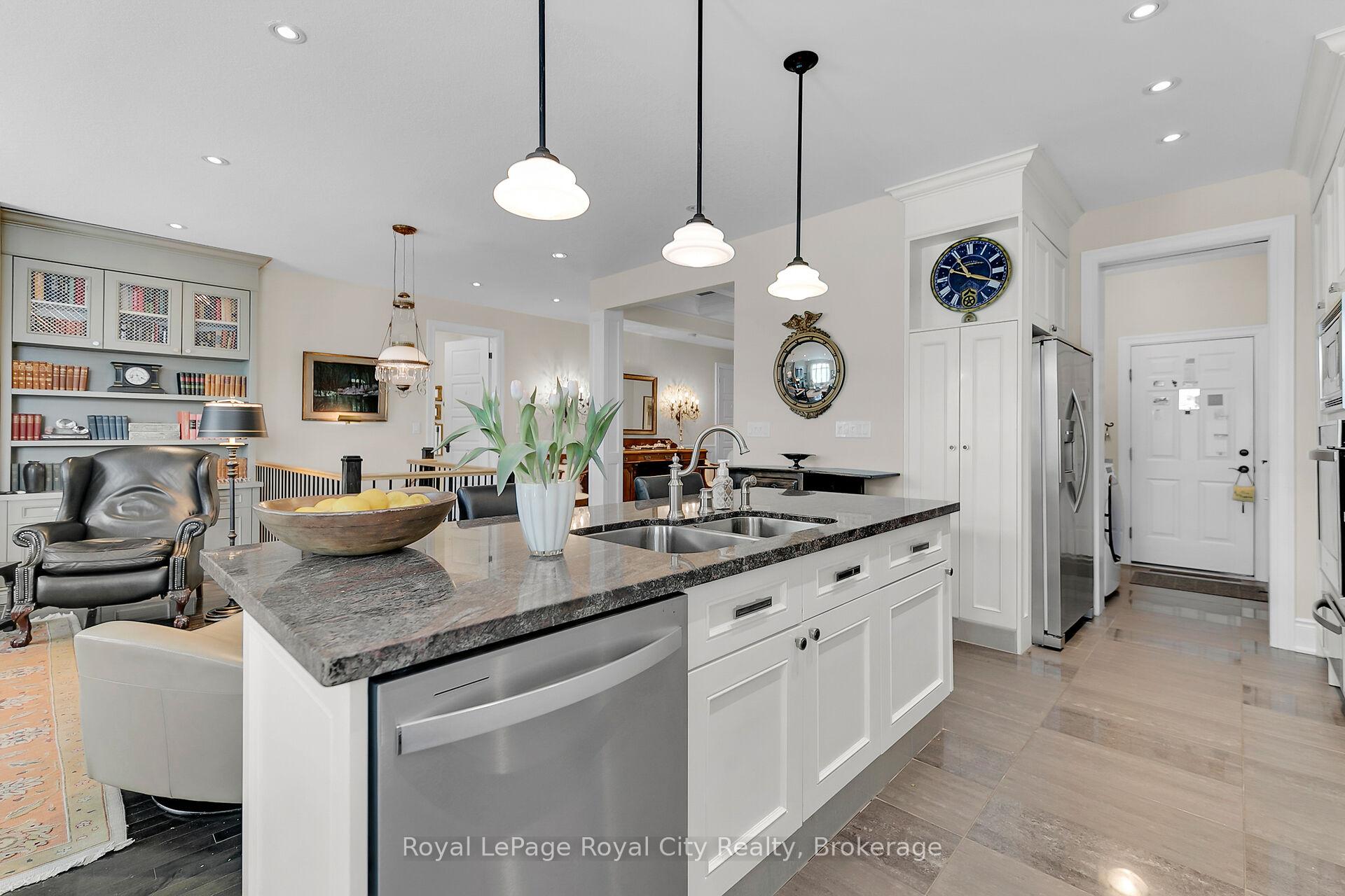 Photo 15 of 54 Aberfoyle Mill Crescent, Puslinch, Aberfoyle — HOMEH