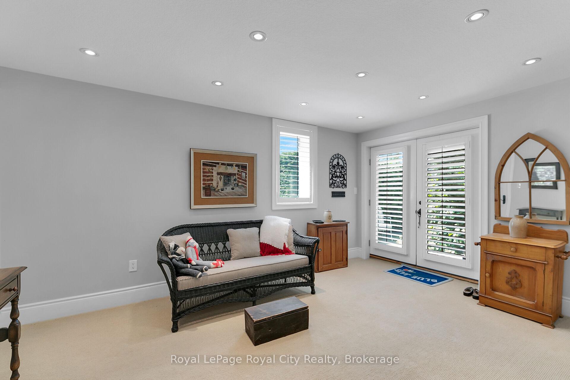Photo 30 of 54 Aberfoyle Mill Crescent, Puslinch, Aberfoyle — HOMEH