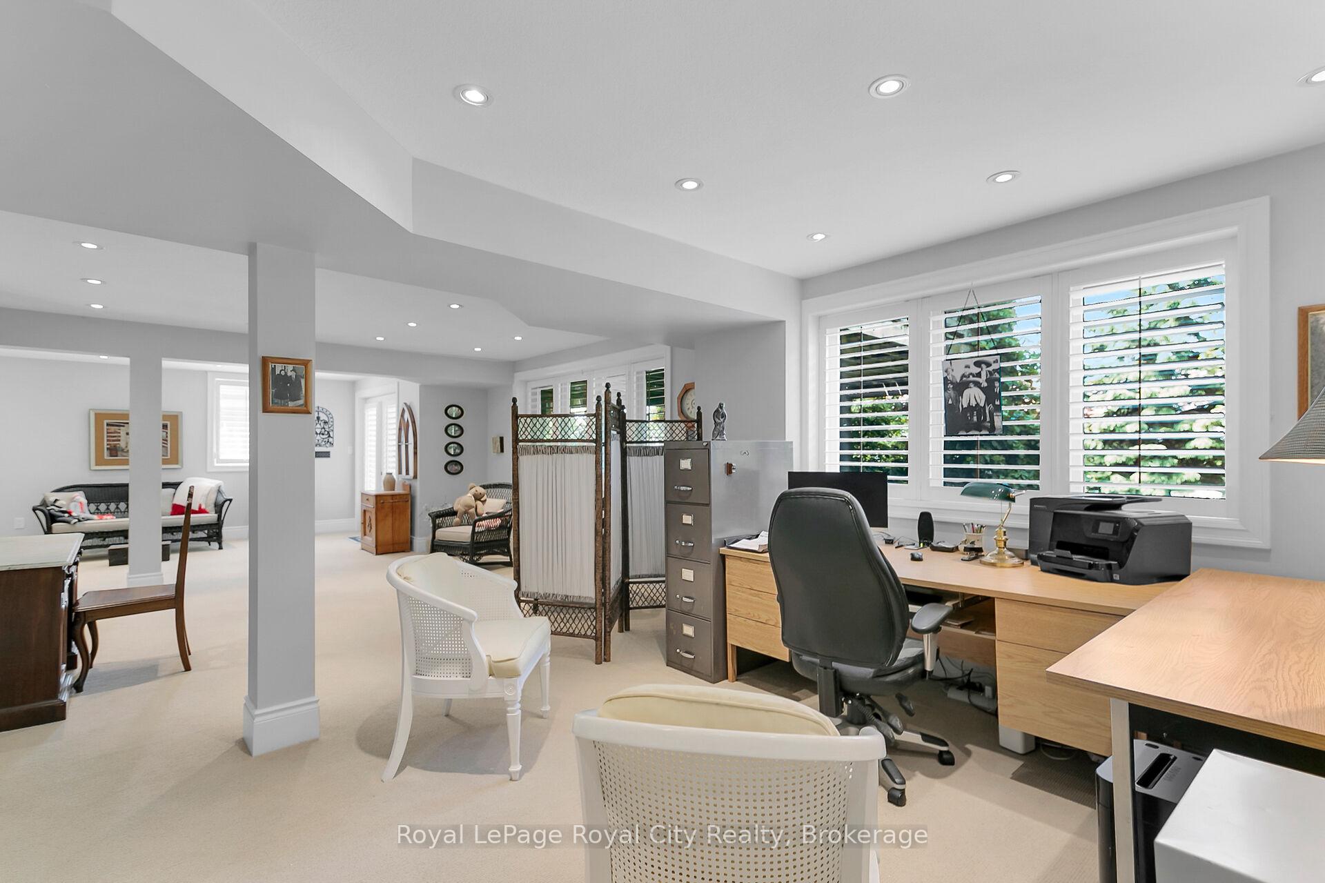 Photo 34 of 54 Aberfoyle Mill Crescent, Puslinch, Aberfoyle — HOMEH