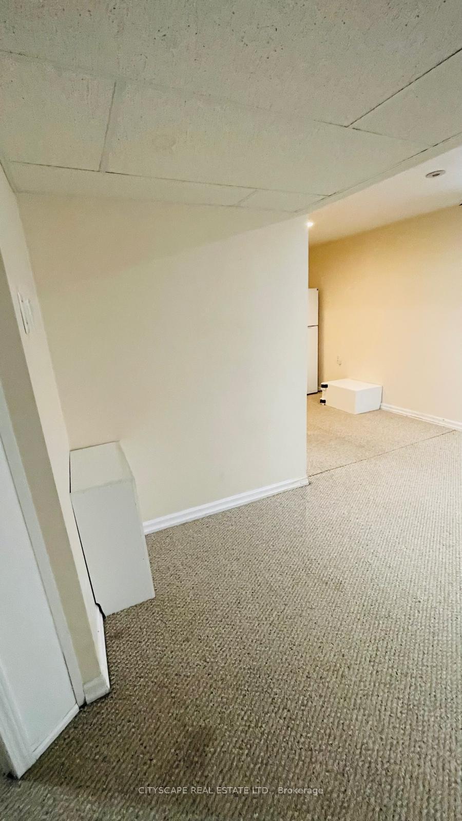 Photo 7 of Unit Bsmt, 830 Gifford Crescent, Milton, Coates — HOMEH
