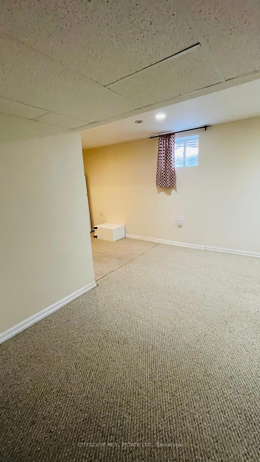 Photo 8 of Unit Bsmt, 830 Gifford Crescent, Milton, Coates — HOMEH