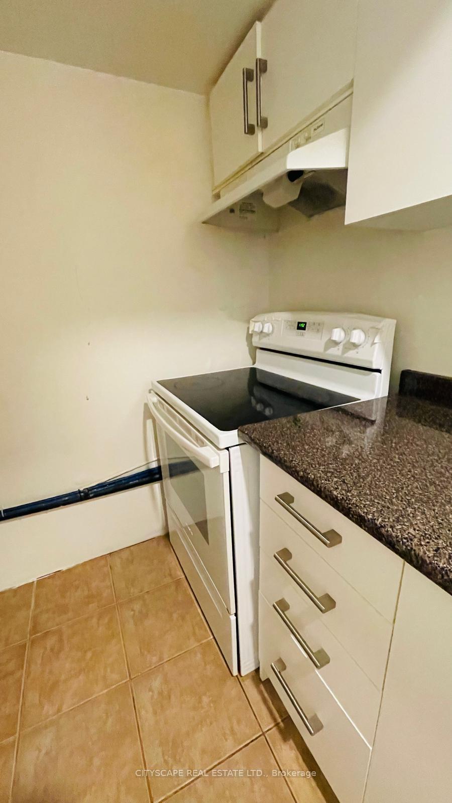 Photo 11 of Unit Bsmt, 830 Gifford Crescent, Milton, Coates — HOMEH