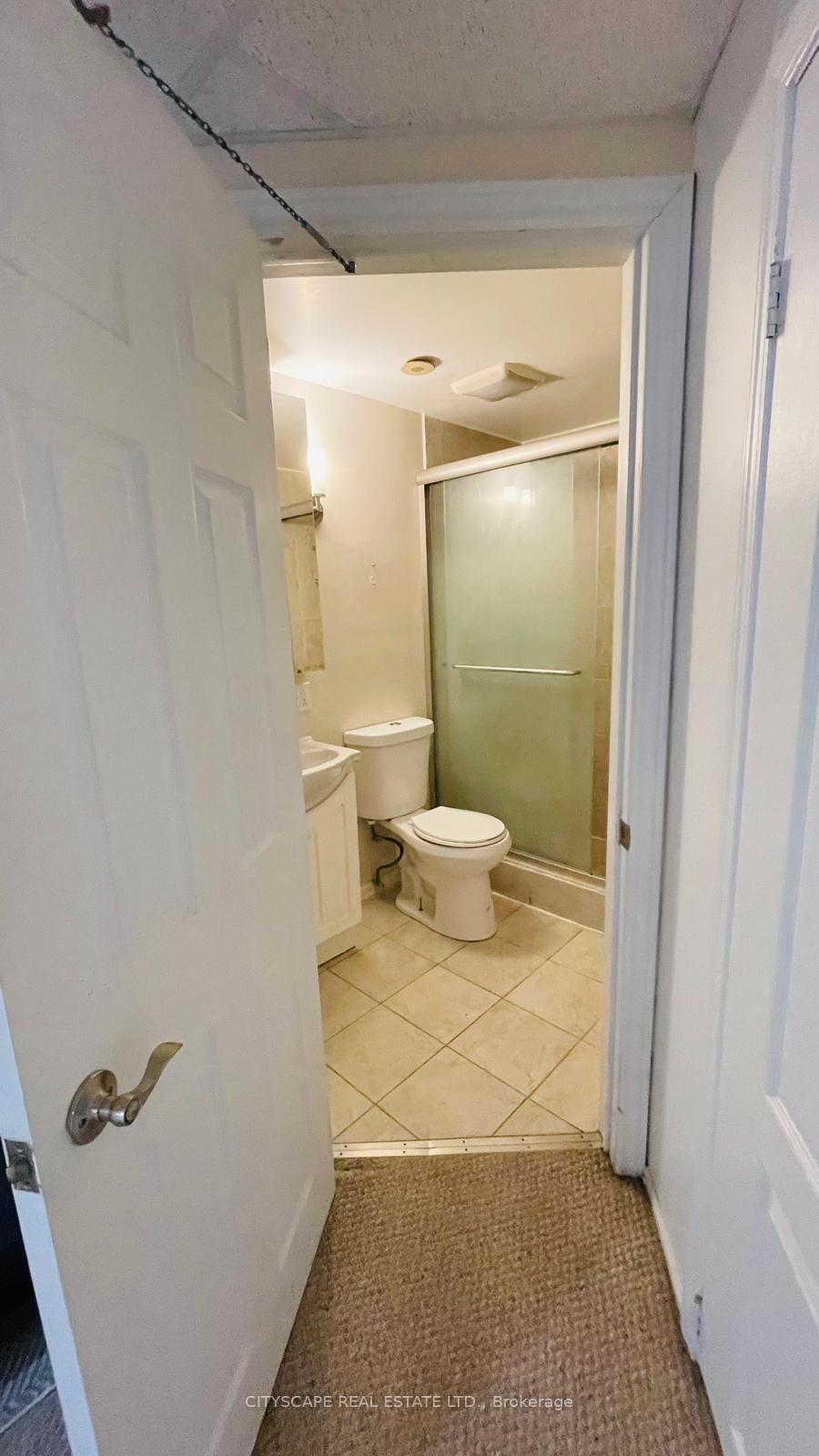 Photo 15 of Unit Bsmt, 830 Gifford Crescent, Milton, Coates — HOMEH