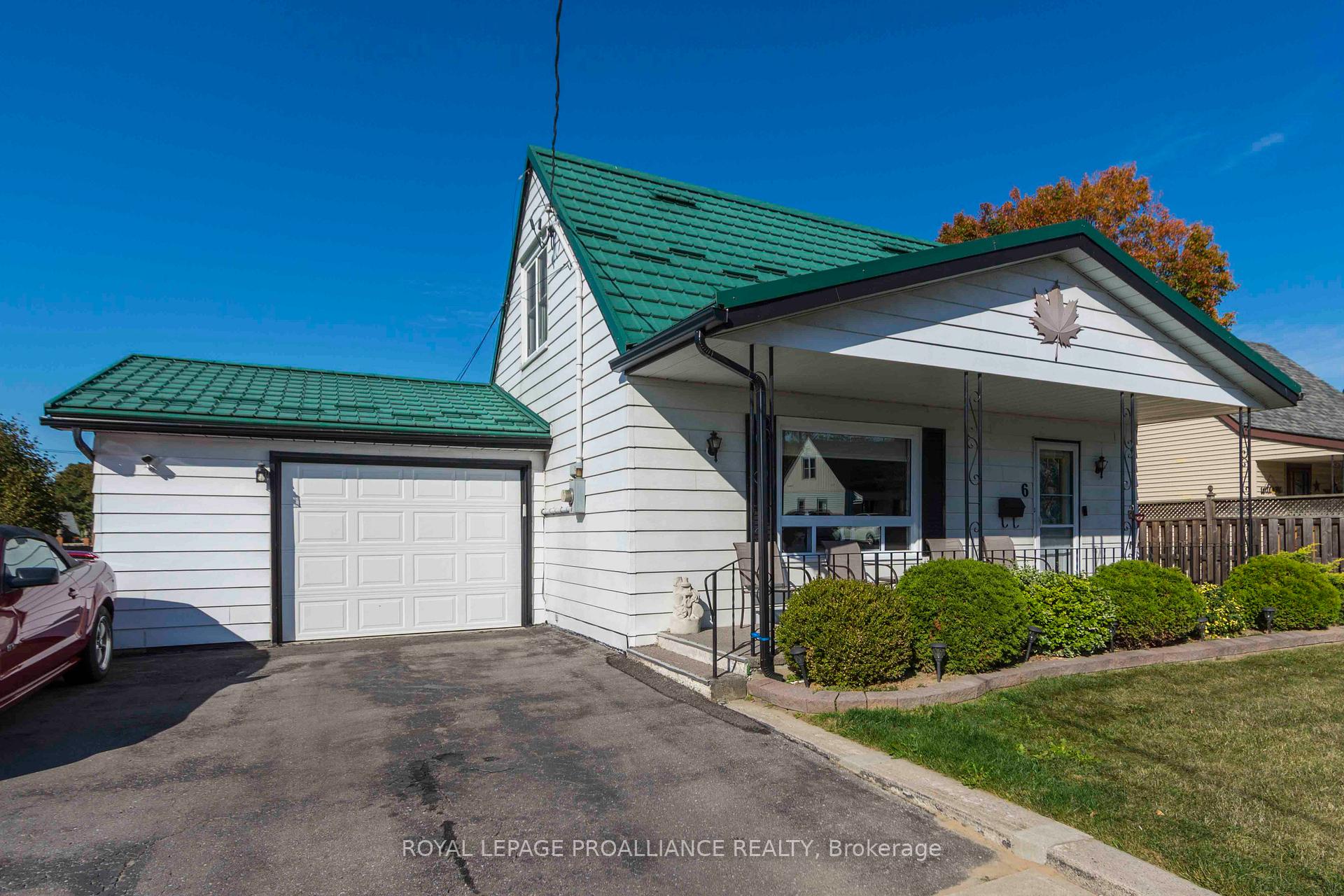 Front of 6 Kerr Crescent