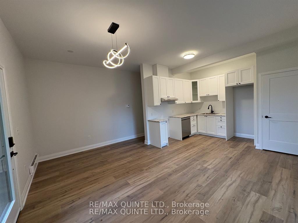 Photo 7 of Unit 4, 22 McGill Street, Quinte West, Trenton Ward — HOMEH