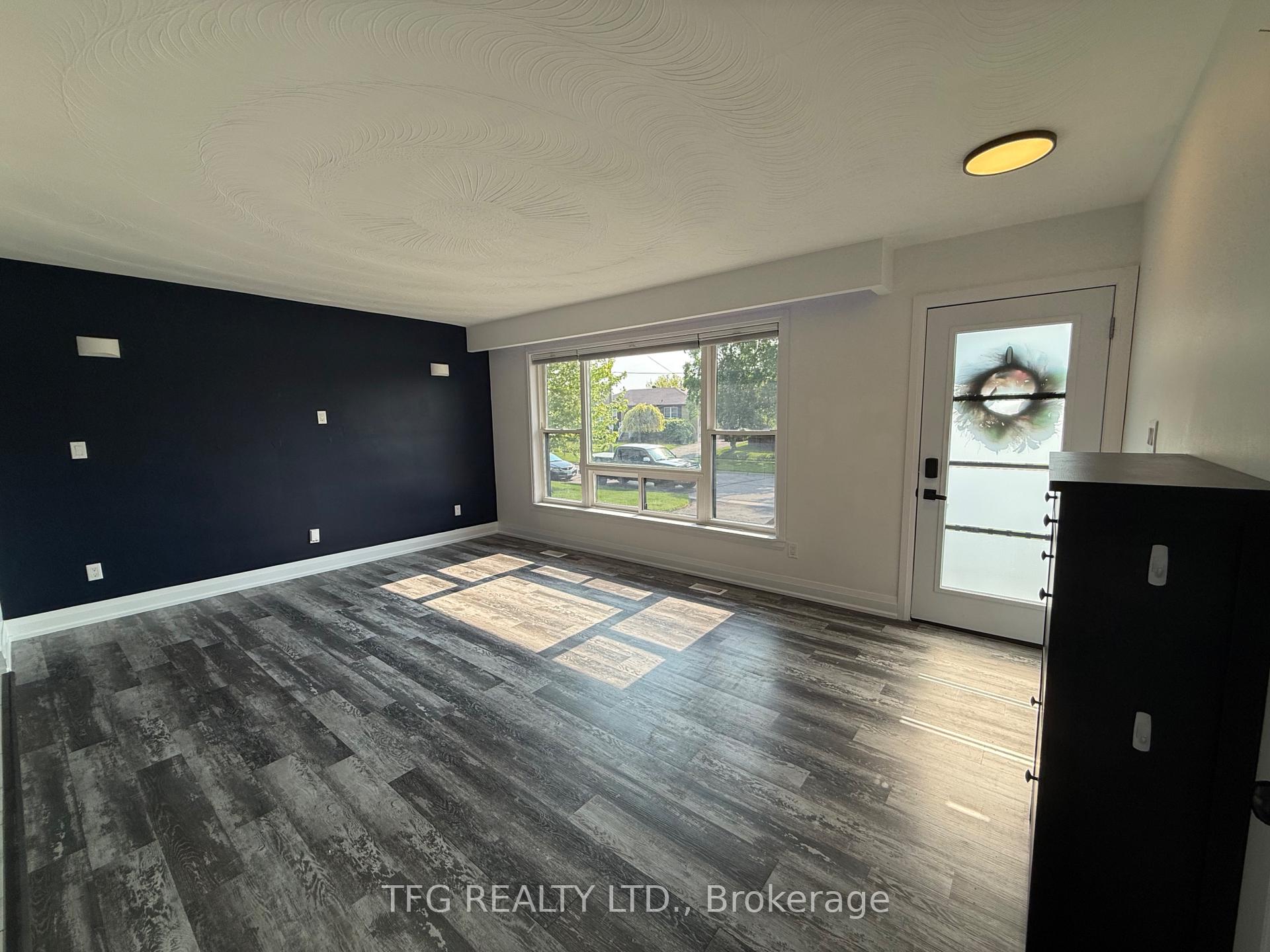 Photo 4 of 1439 Tremblay Street, Oshawa, Lakeview — HOMEH