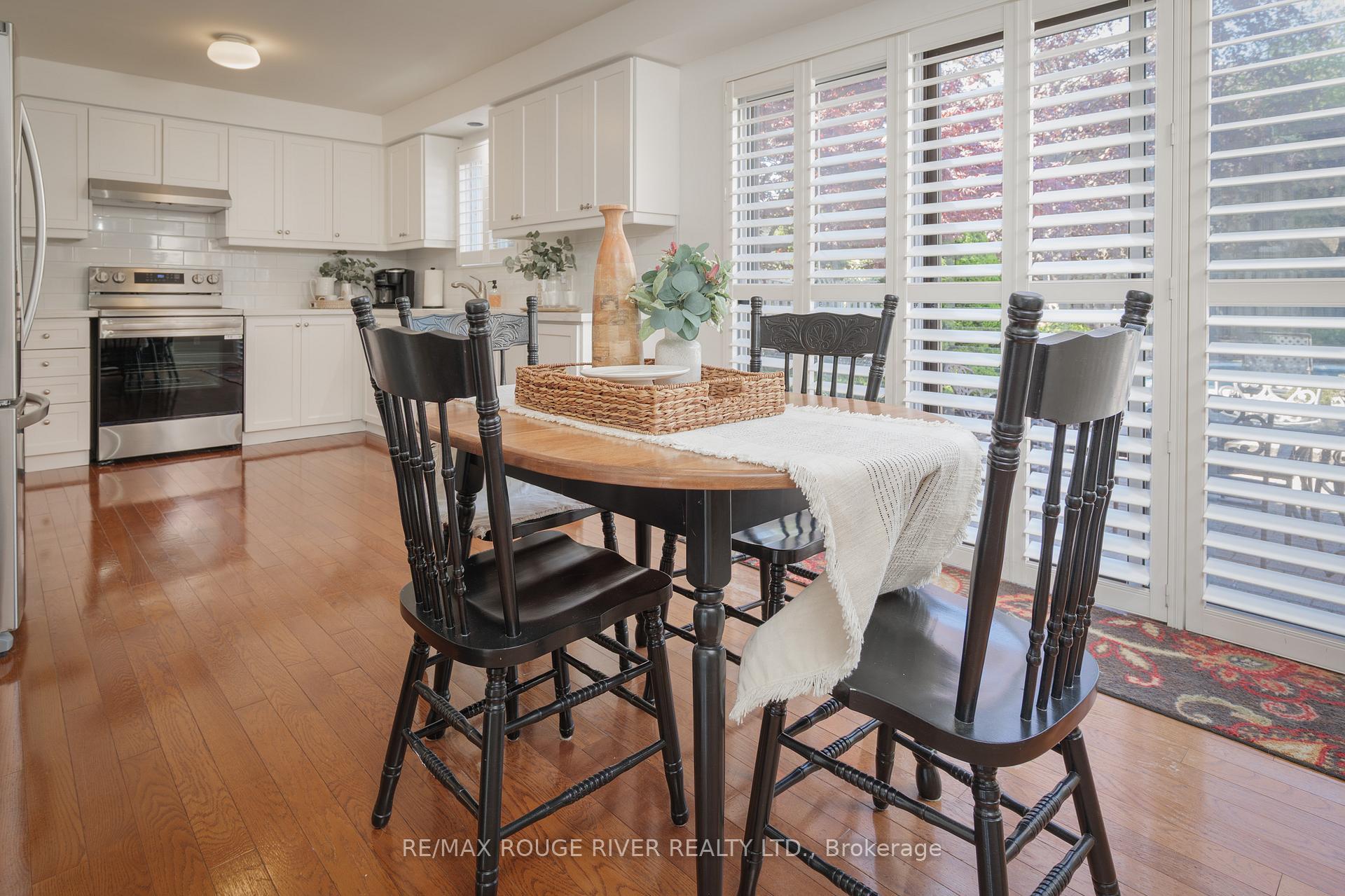 Photo 8 of 1523 Saugeen Drive, Pickering, Amberlea — HOMEH