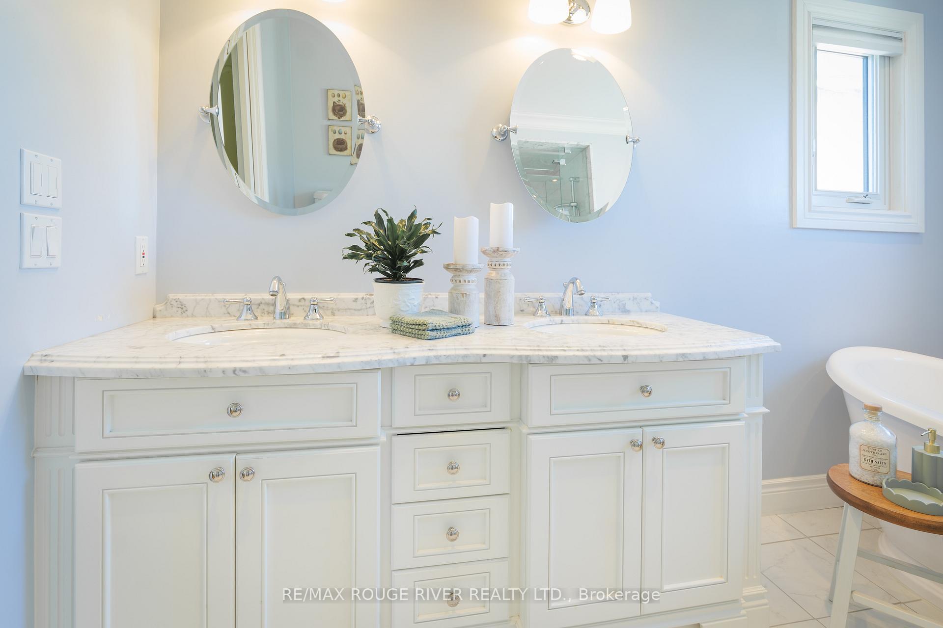 Photo 19 of 1523 Saugeen Drive, Pickering, Amberlea — HOMEH