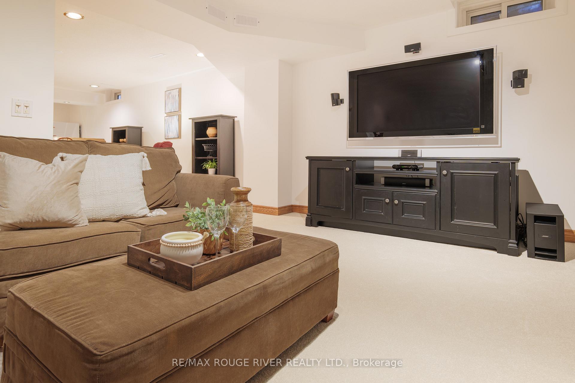 Photo 34 of 1523 Saugeen Drive, Pickering, Amberlea — HOMEH