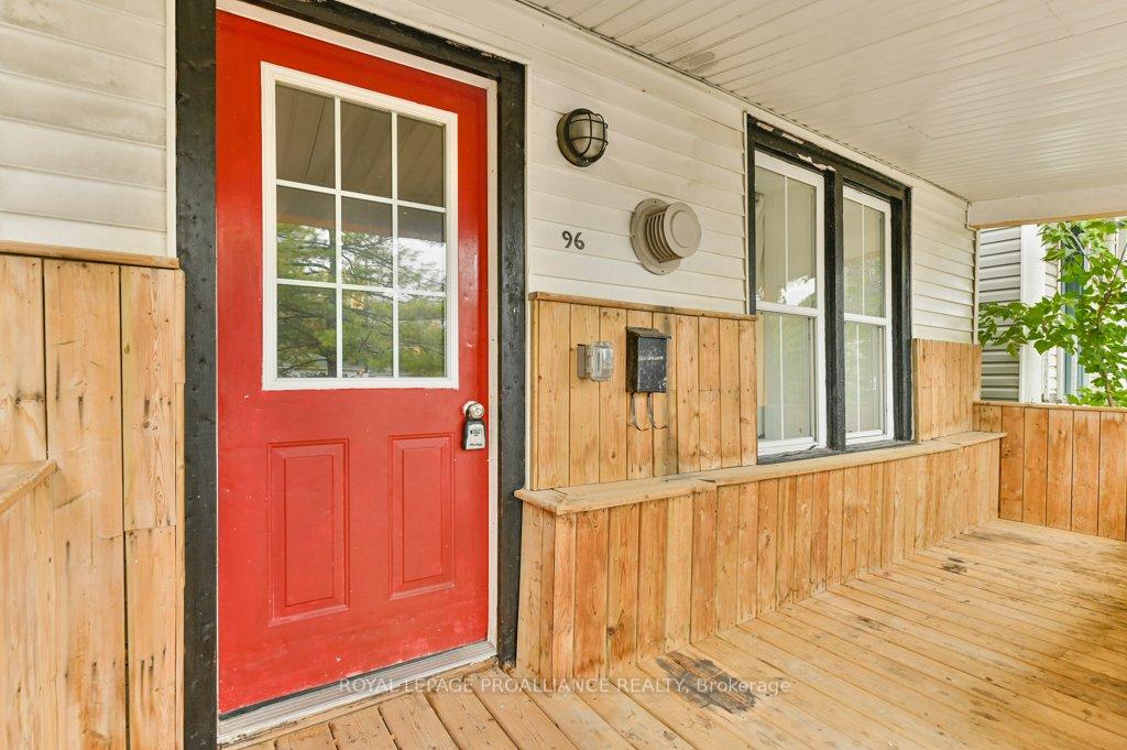 Photo 5 of 96 Dixon Drive, Quinte West, Trenton Ward — HOMEH