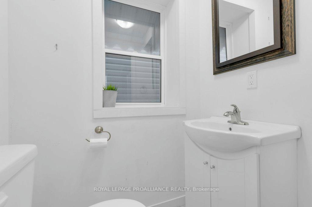 Photo 14 of 96 Dixon Drive, Quinte West, Trenton Ward — HOMEH