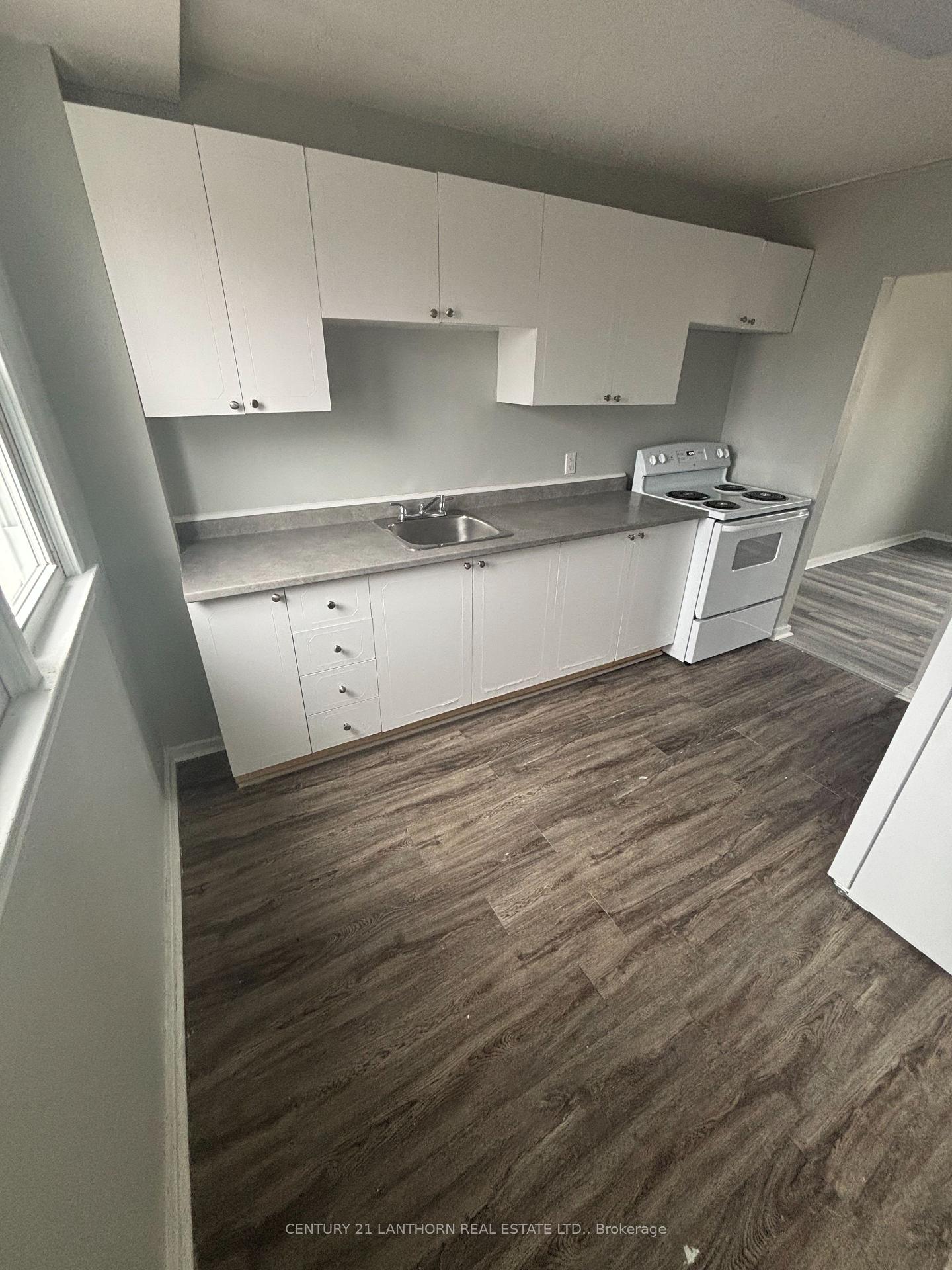 Photo 3 of 2 Caen Court, Prince Edward County, Hallowell Ward — HOMEH