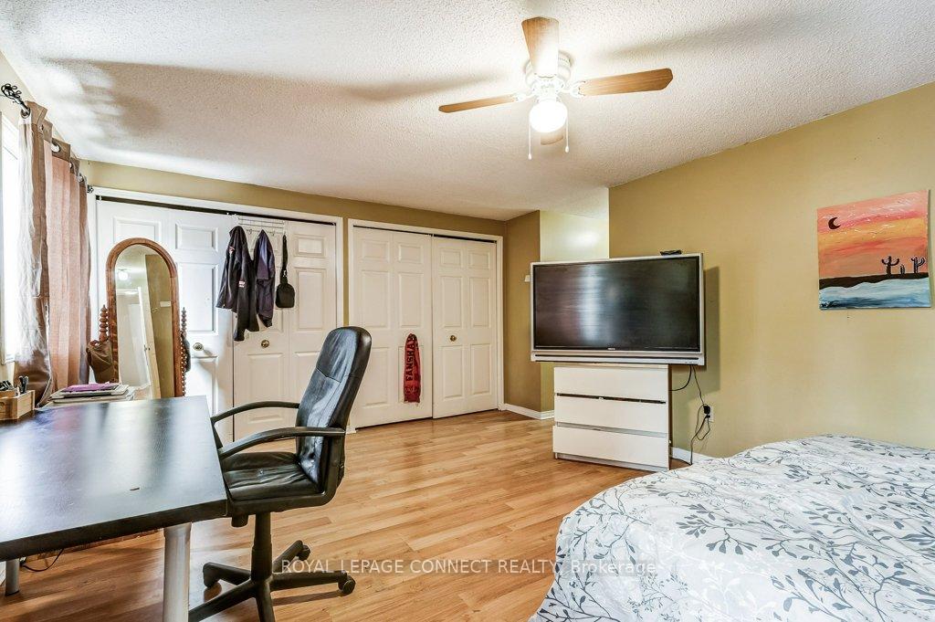 Photo 25 of 933 Redbird Crescent, Pickering, Liverpool — HOMEH