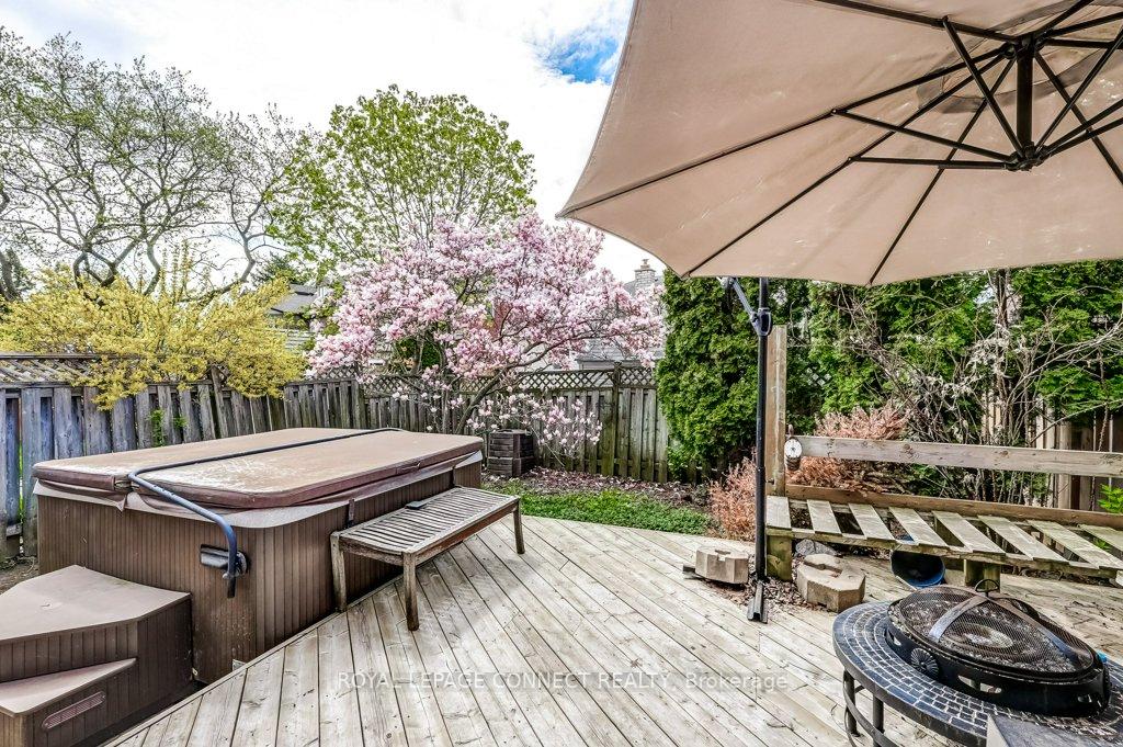Photo 33 of 933 Redbird Crescent, Pickering, Liverpool — HOMEH