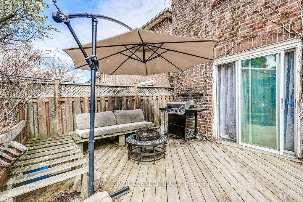 Photo 35 of 933 Redbird Crescent, Pickering, Liverpool — HOMEH